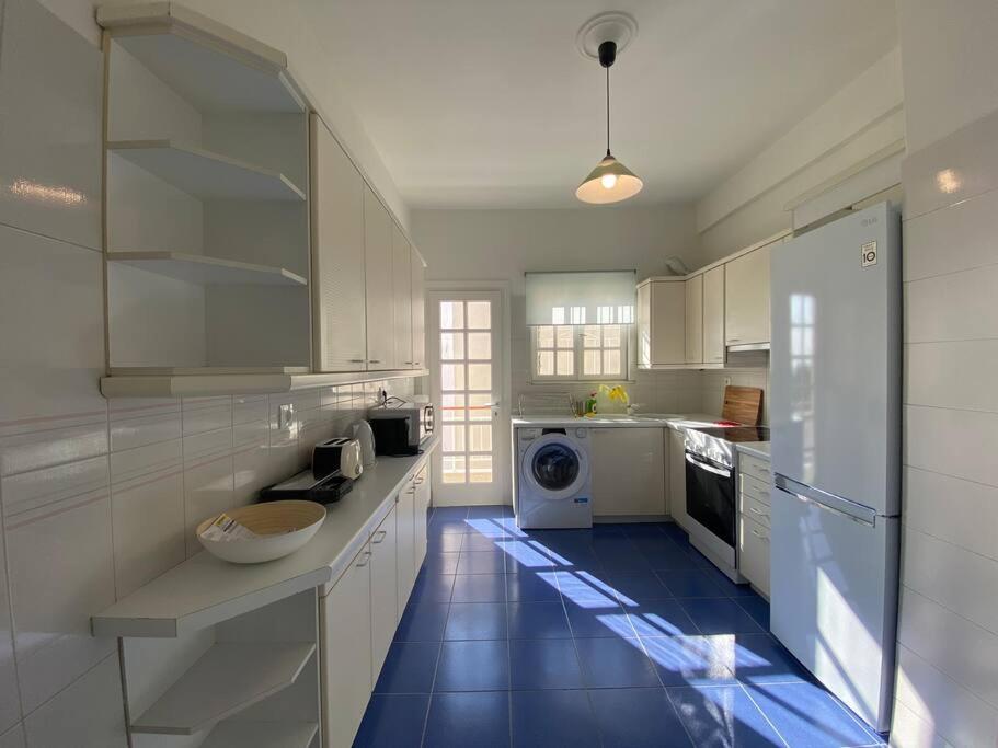 2-bedroom apartment in Athina (Filopappou)