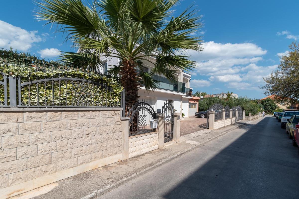 Vila Snjezana view 4