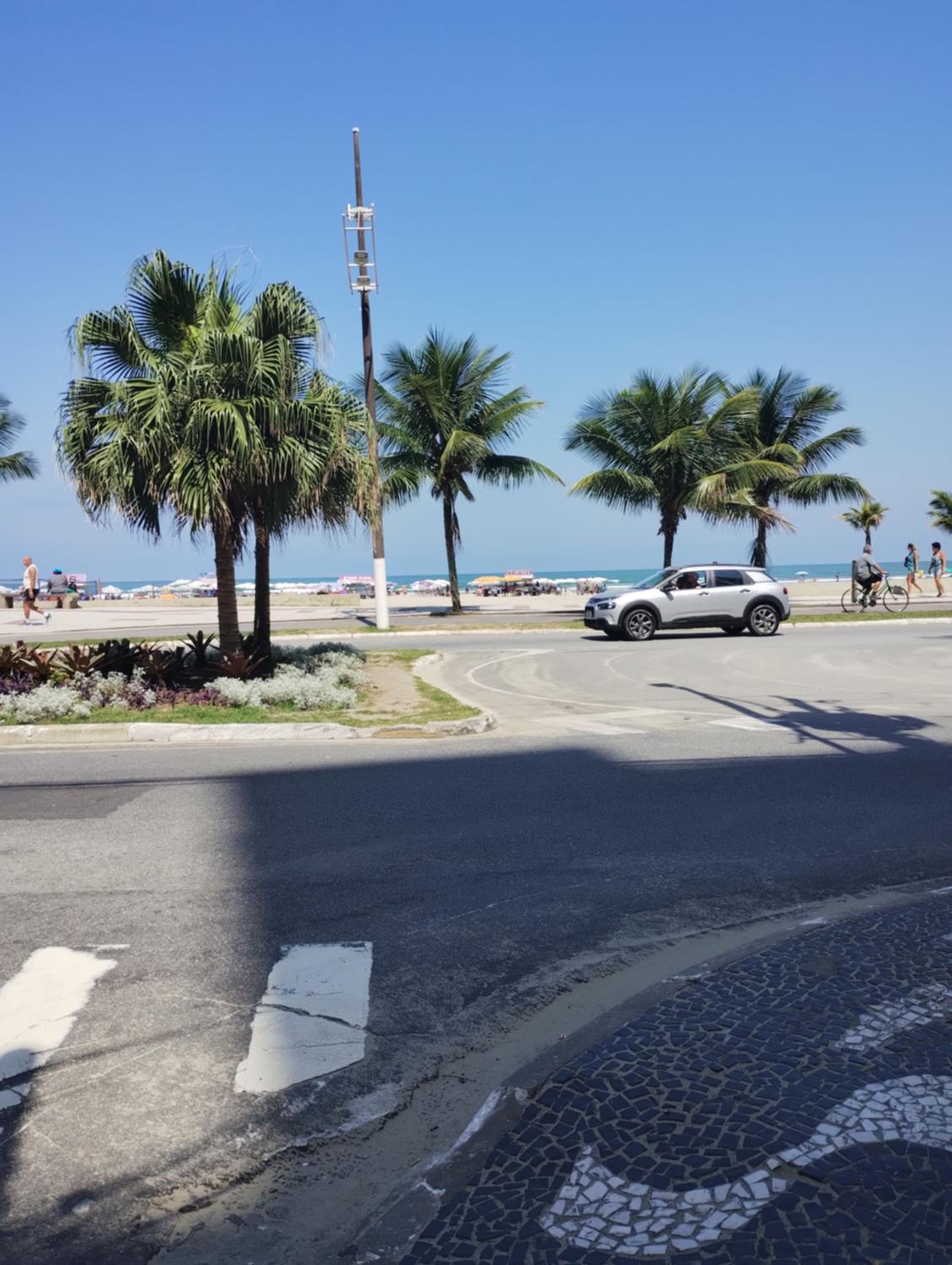 Apartamento 2 suítes perto da praia