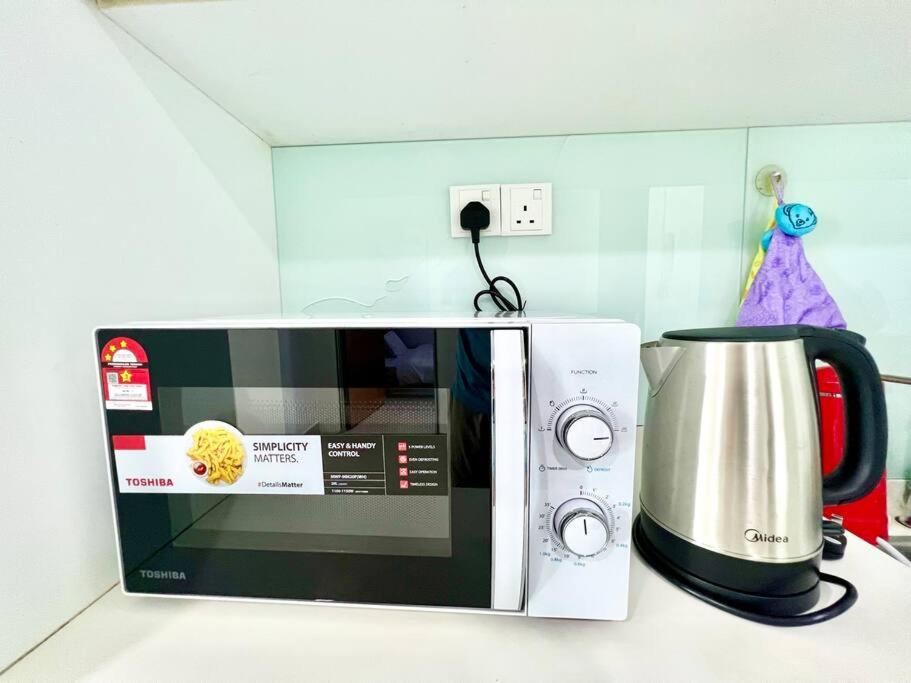 T3 1-10 Pax Trefoil 2Room Setia Alam Cozy Home WiFi TV photo 5