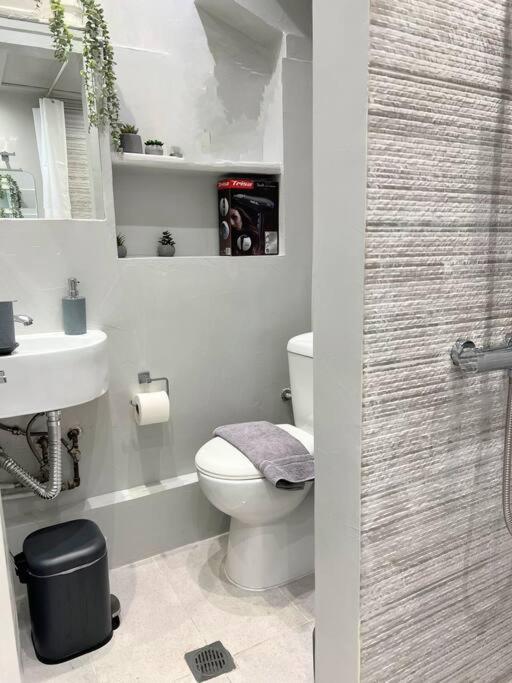 HighEnd 5BDR NewApt w/Breathtaking Acropolis View photo 3