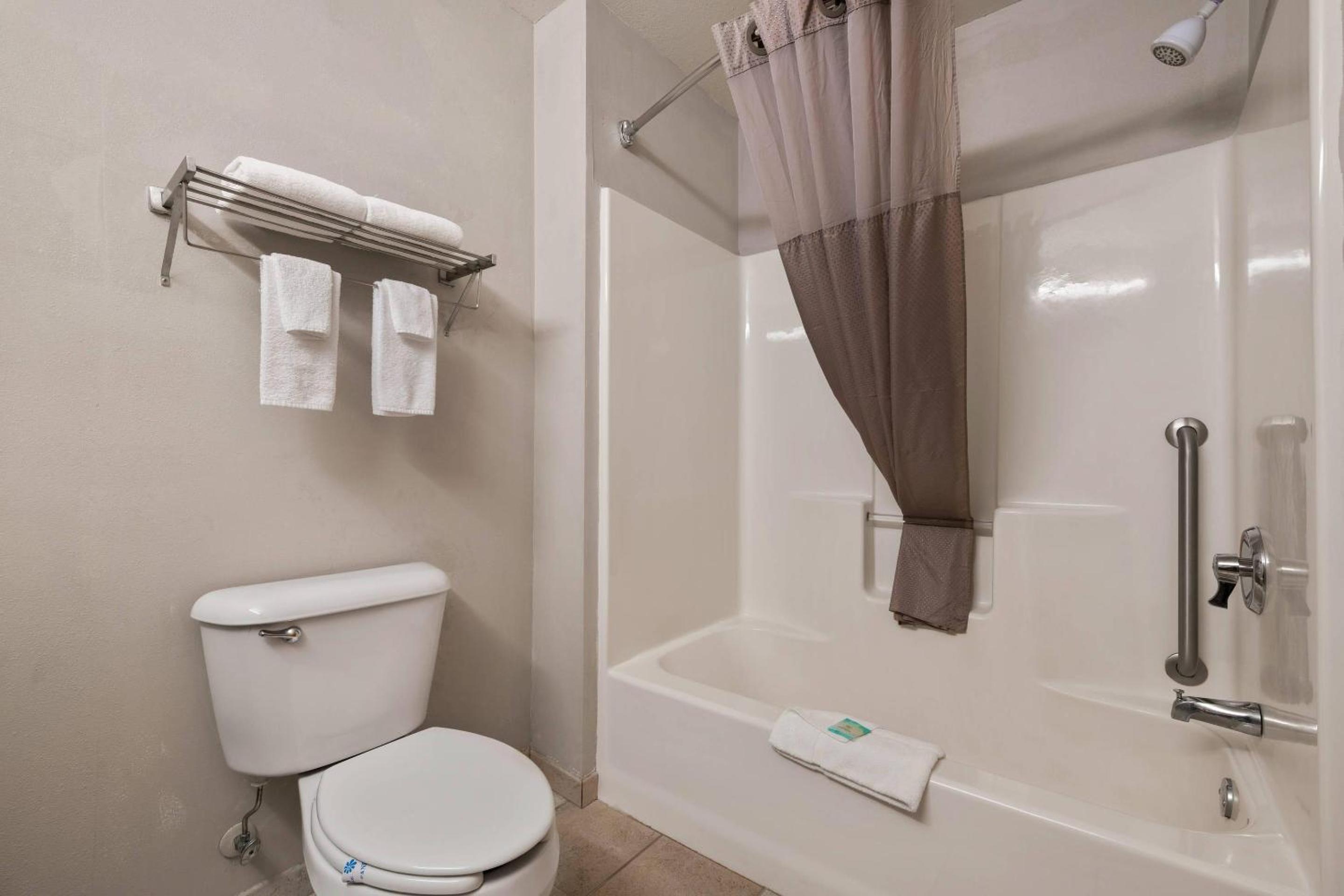 Rodeway Inn & Suites Tomahawk, Foto 20