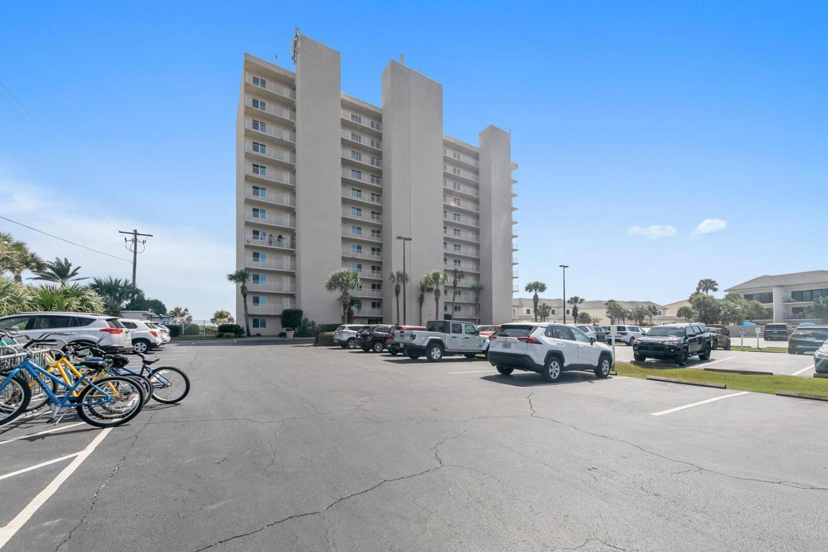 BeachCrest 101 - Directly on the beach in the heart of Seagrove Beach along 30A