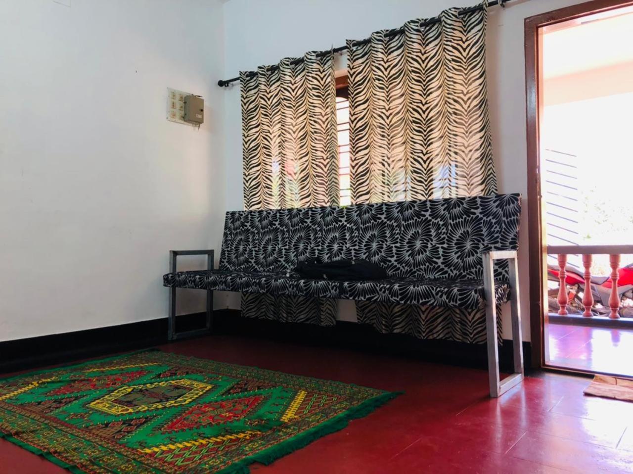 KURUVAHOLIDAYHOMES