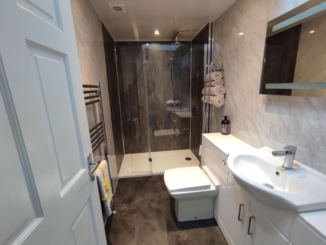 Charming Galloway cottage near Kirkcudbright view 4