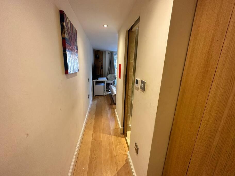 Grade II Listed Balconied 3-Bed Mezzanine Kensington Flat