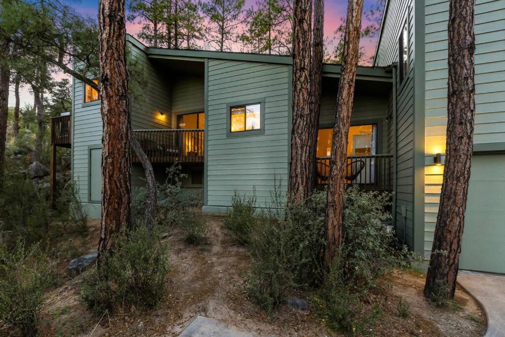 Lux Woodside Haven- A Prescott Retreat