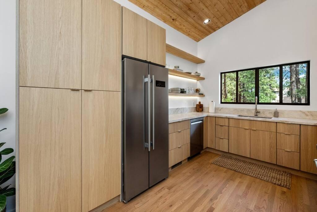 Lux Woodside Haven- A Prescott Retreat