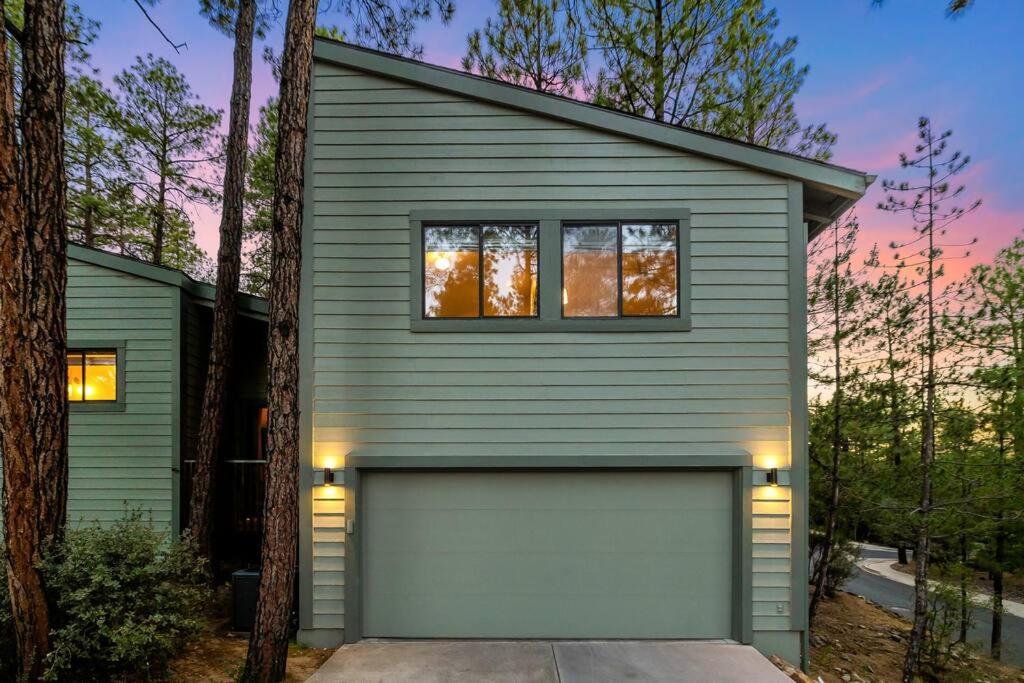 Lux Woodside Haven- A Prescott Retreat