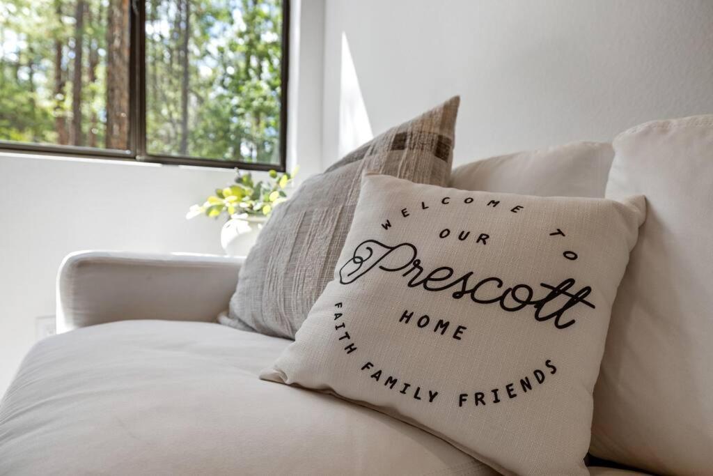 Lux Woodside Haven- A Prescott Retreat