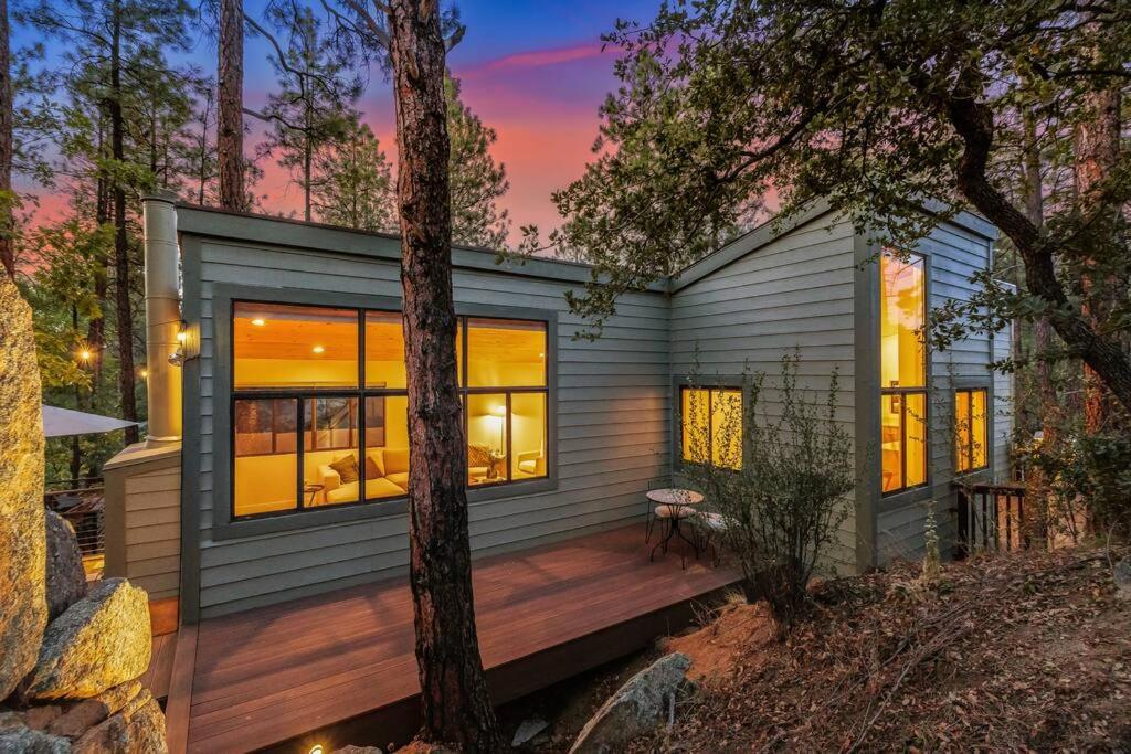 Lux Woodside Haven- A Prescott Retreat