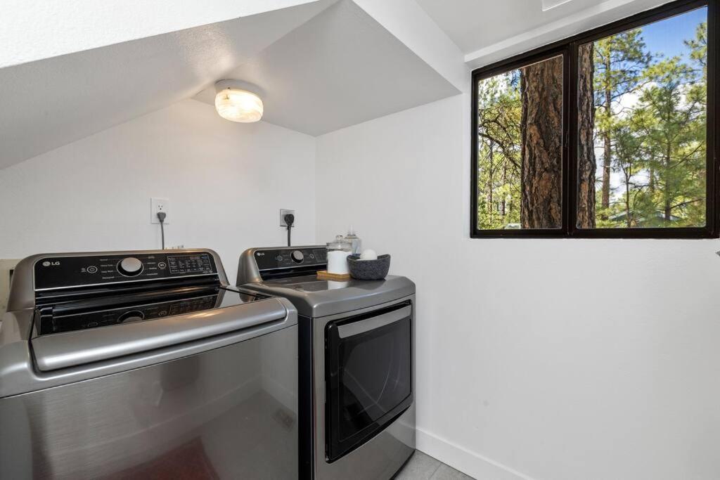 Lux Woodside Haven- A Prescott Retreat