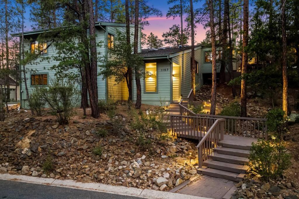 Lux Woodside Haven- A Prescott Retreat