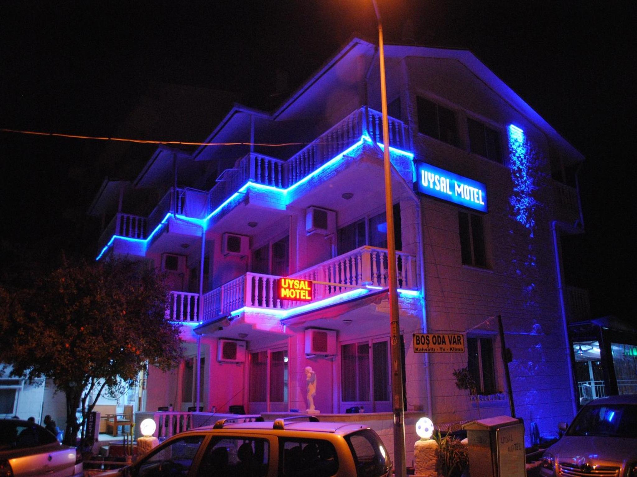 Uysal Motel Beach