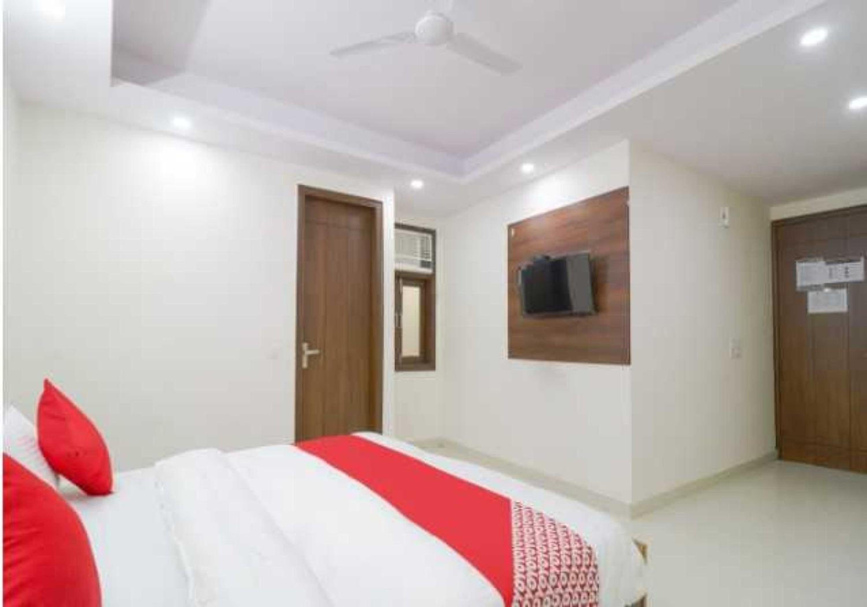Hotel O Leisurrestay