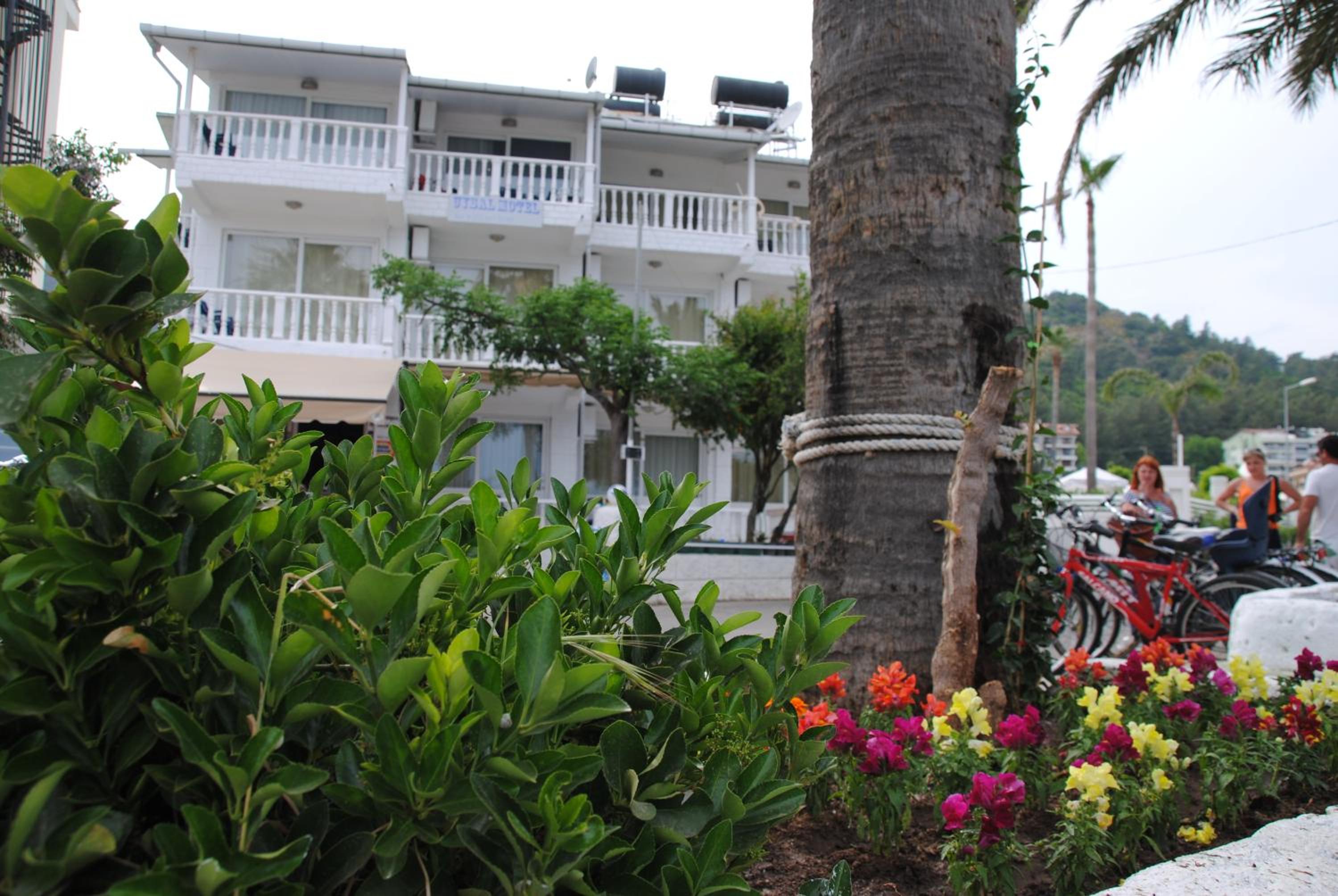 Uysal Motel Beach