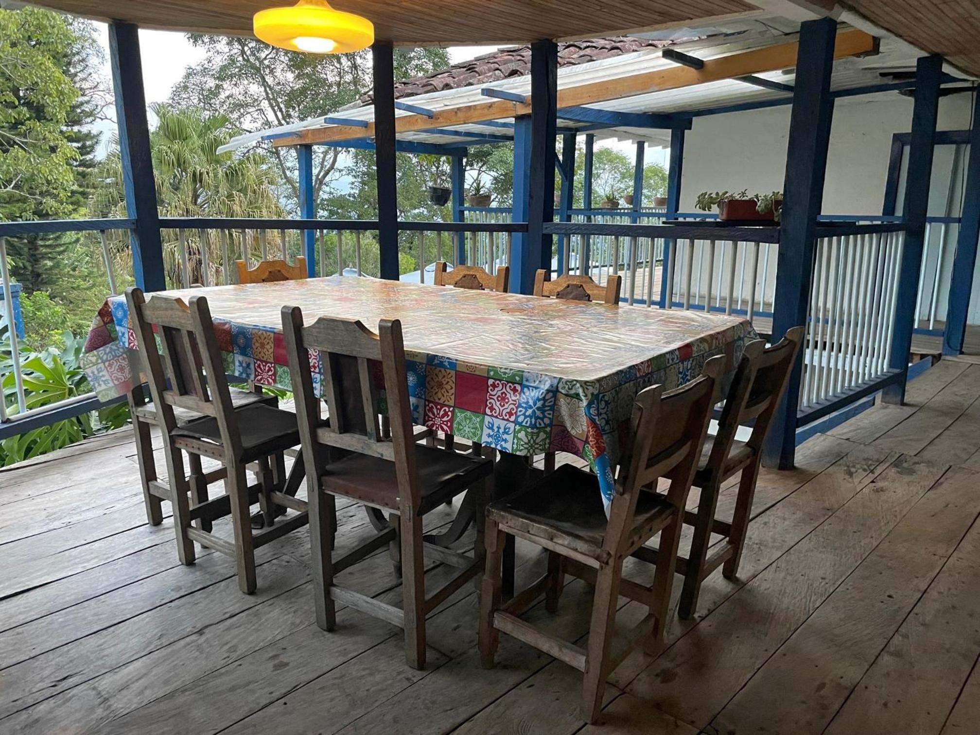 La Peña Abejorral - Hostal de Aventura