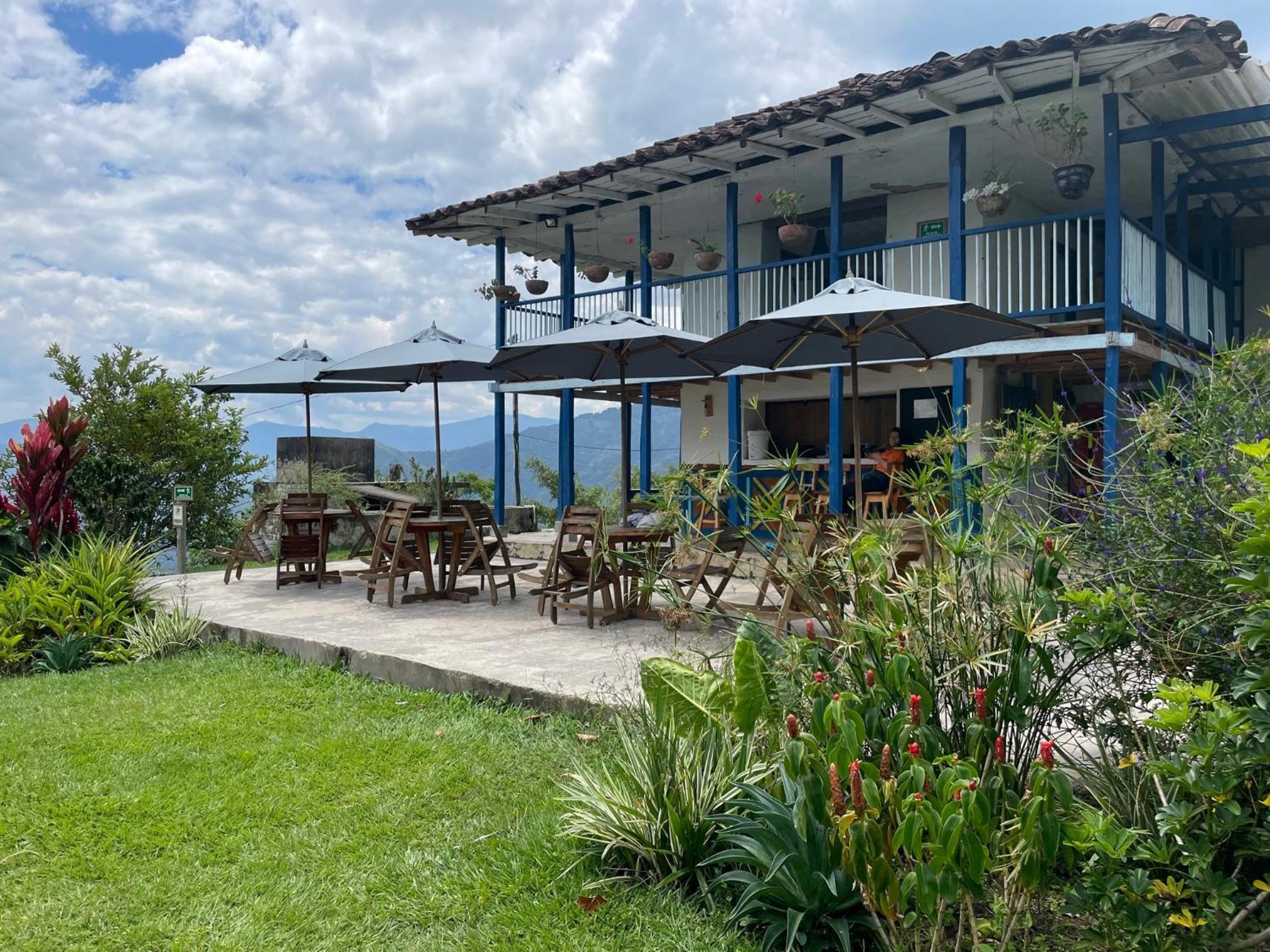 La Peña Abejorral - Hostal de Aventura