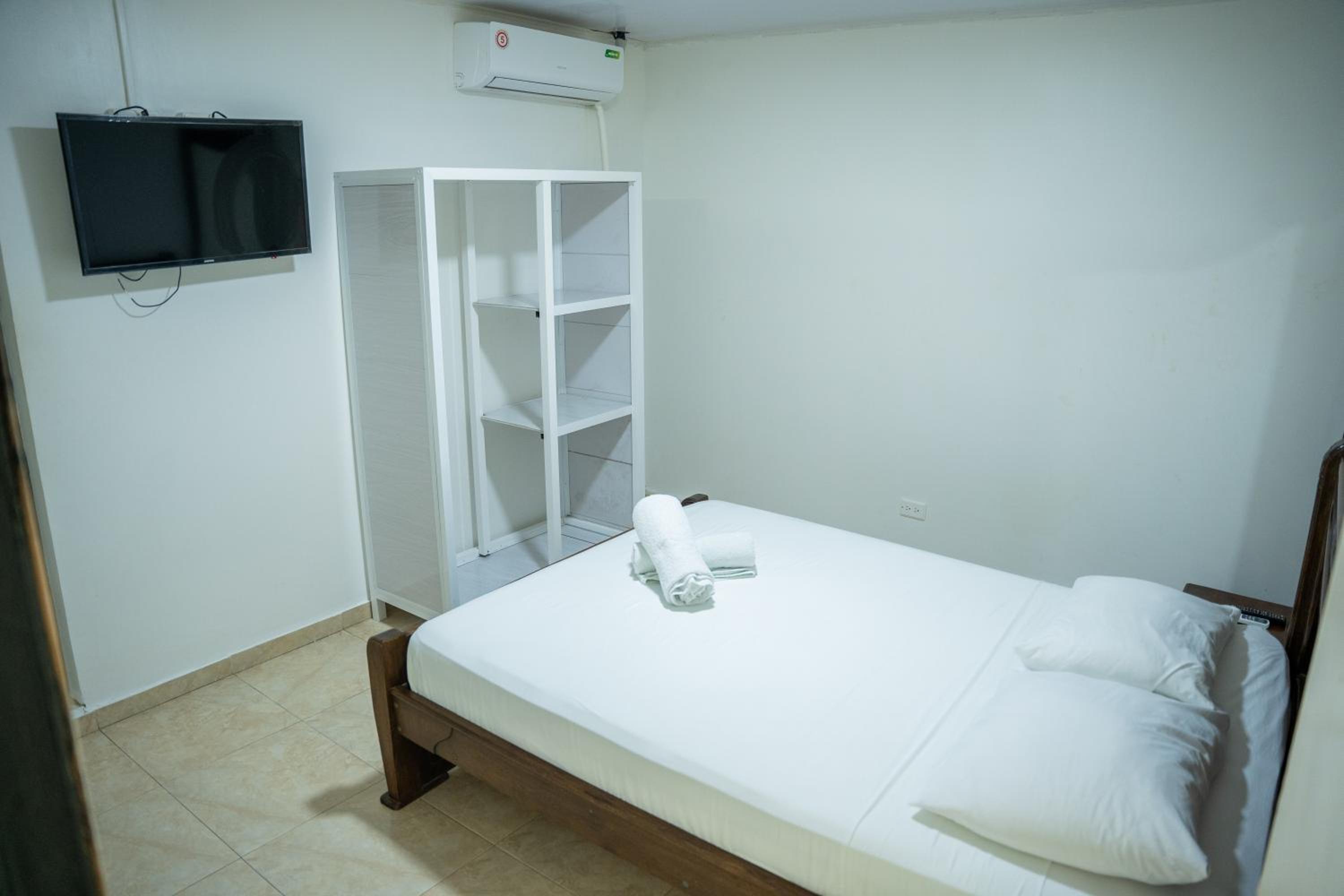 Rocky Cay Lodging