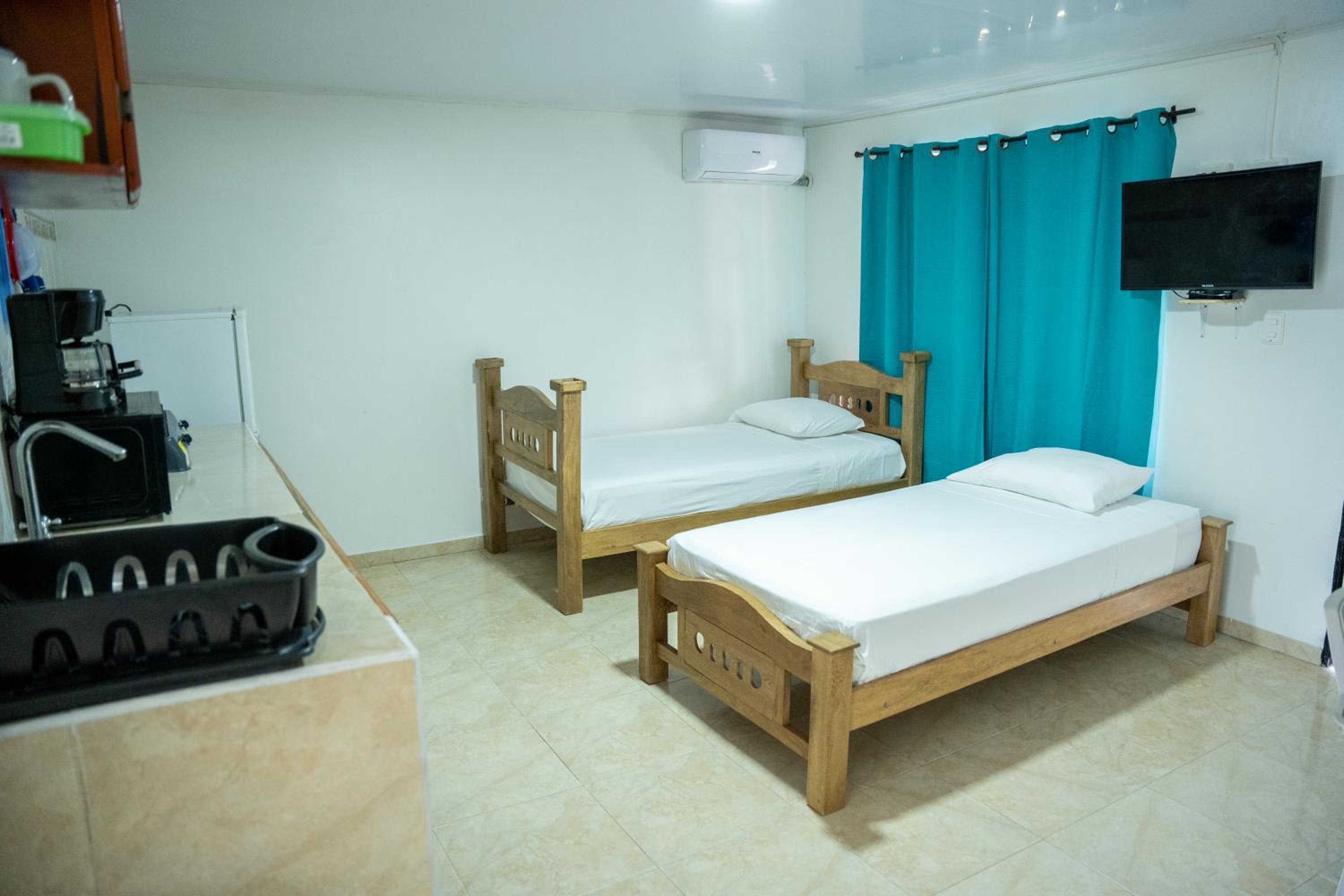 Rocky Cay Lodging