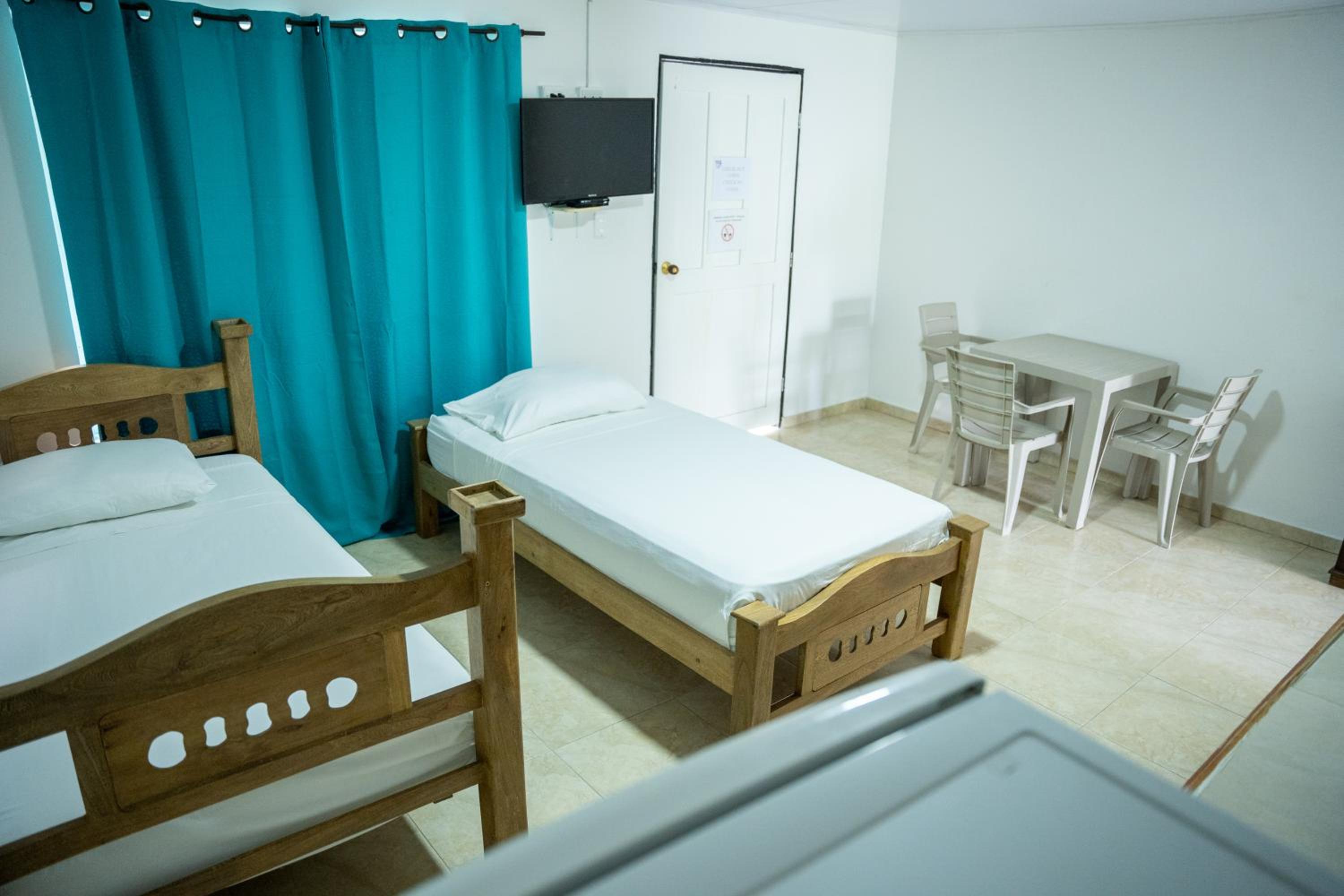 Rocky Cay Lodging