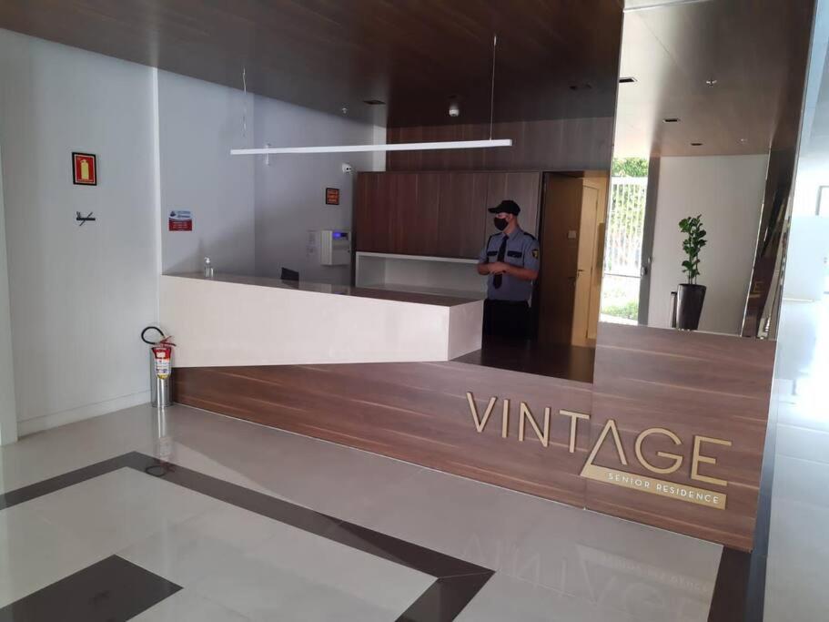 Vintage Master - Praça Encol