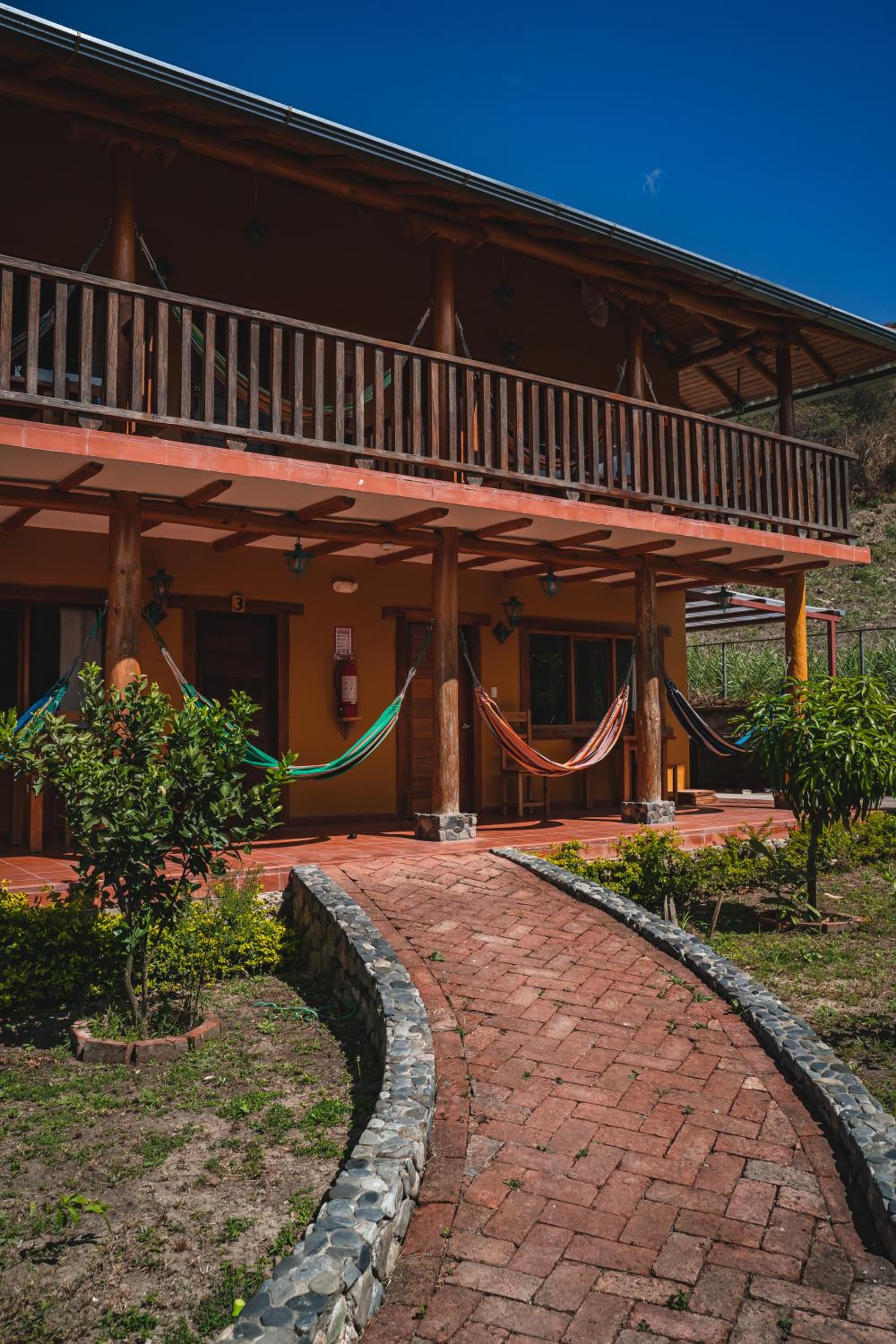 Vistabamba Ecuadorian Mountain Hostel