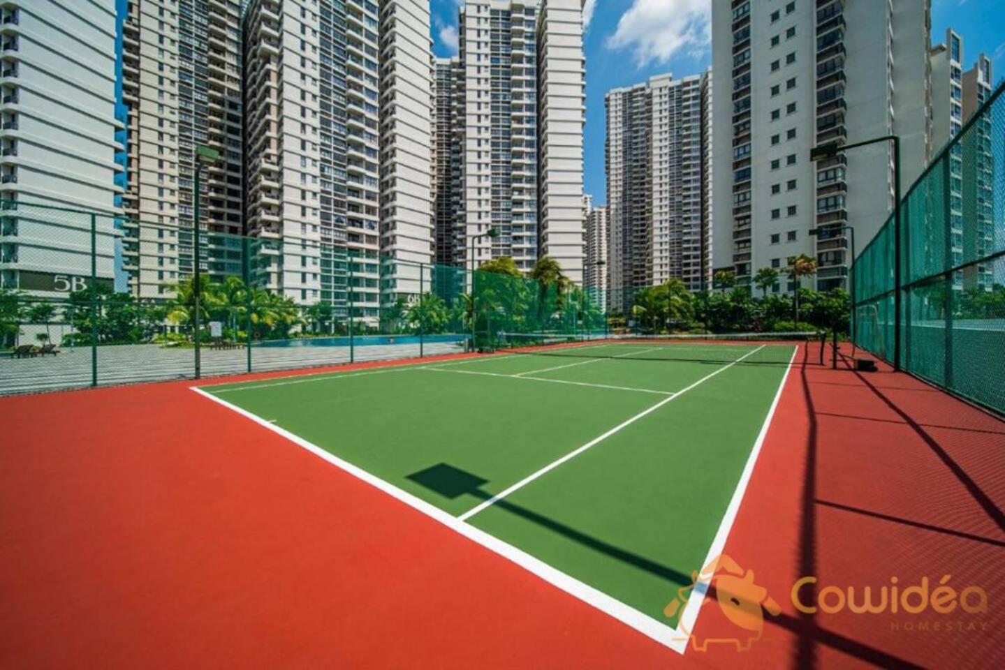 Hotpot In the Sky - RiverView In City by Cowidea