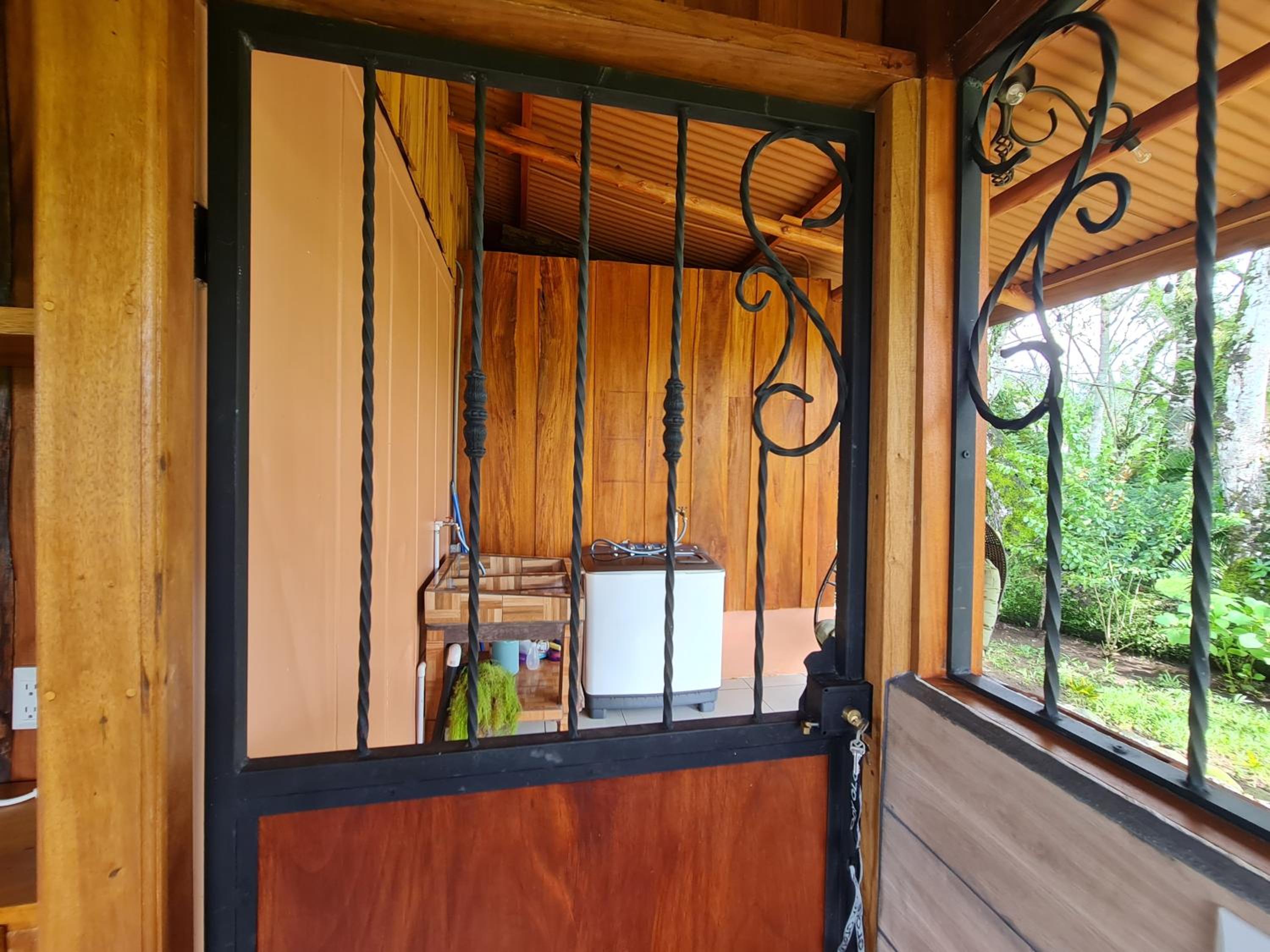 Cabin in La Fortuna : Ceiba Eco Container