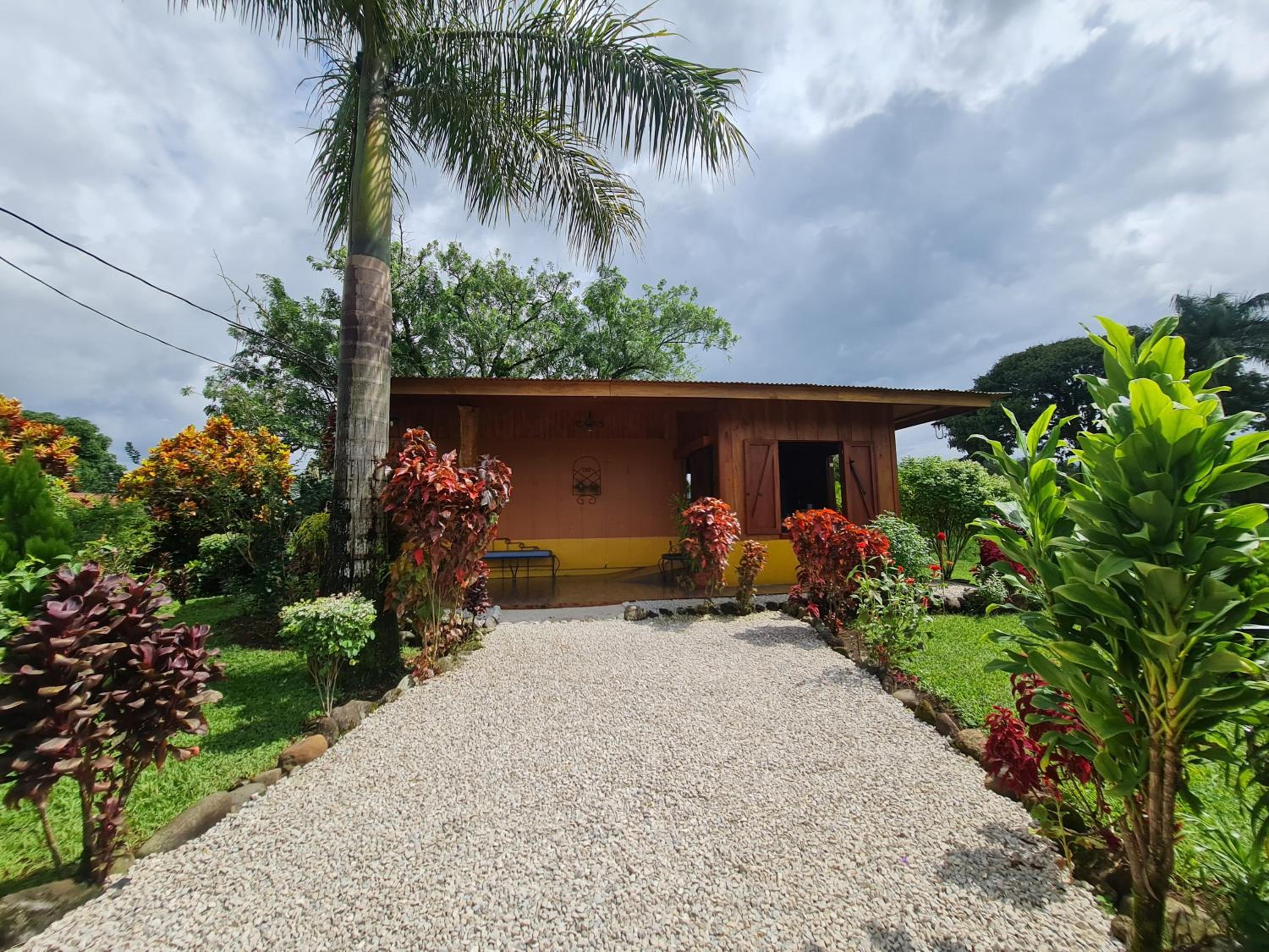 Cabin in La Fortuna : Ceiba Eco Container