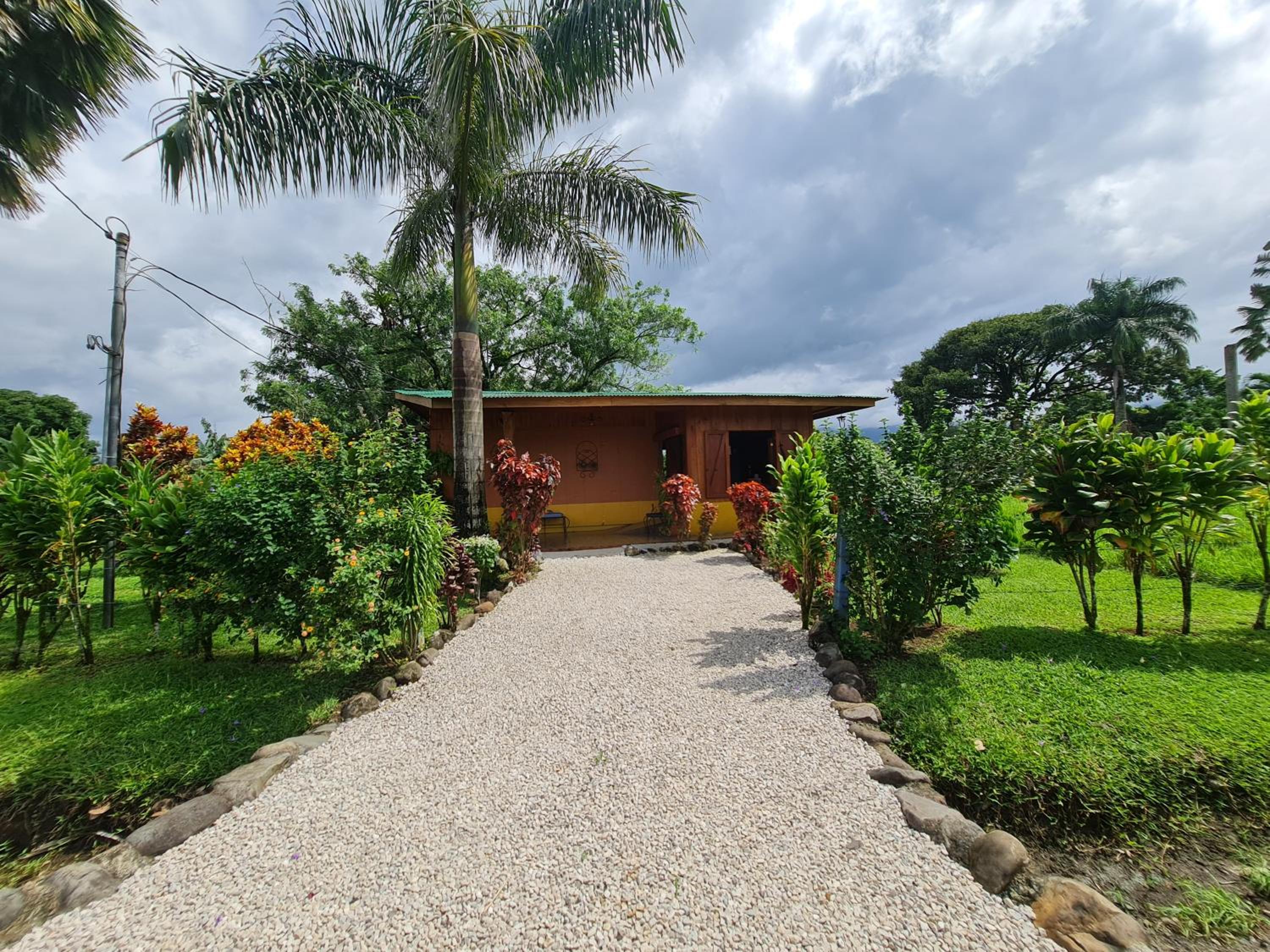 Cabin in La Fortuna : Ceiba Eco Container