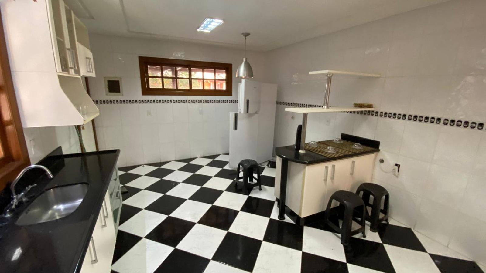 Casa Paris 481 - Sua Mansão na Praia do Morro