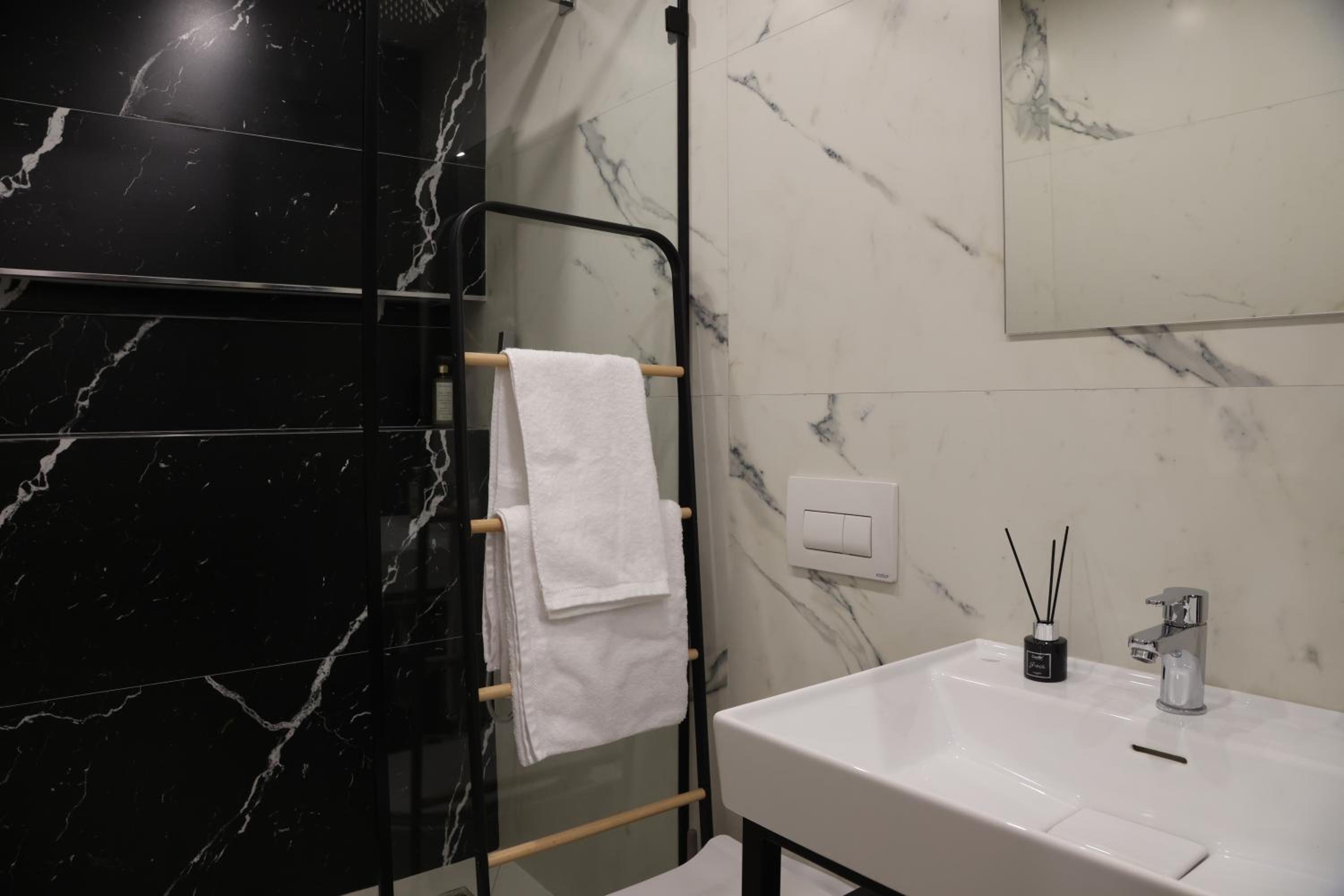 Come&Recome Tirana Apartments