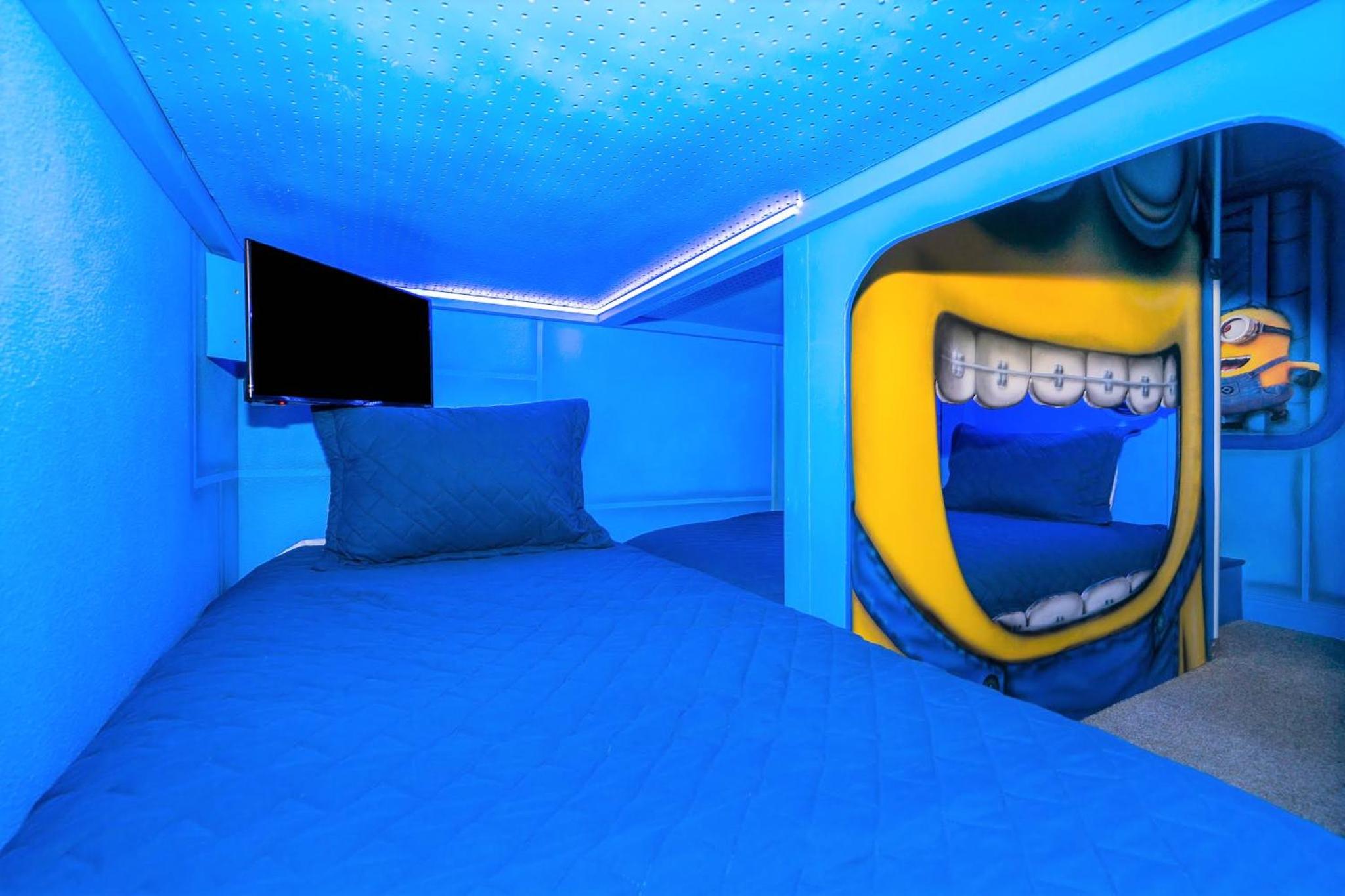 EPIC Disney 10Min Retreat, 8BR Resort Villa and Arcade