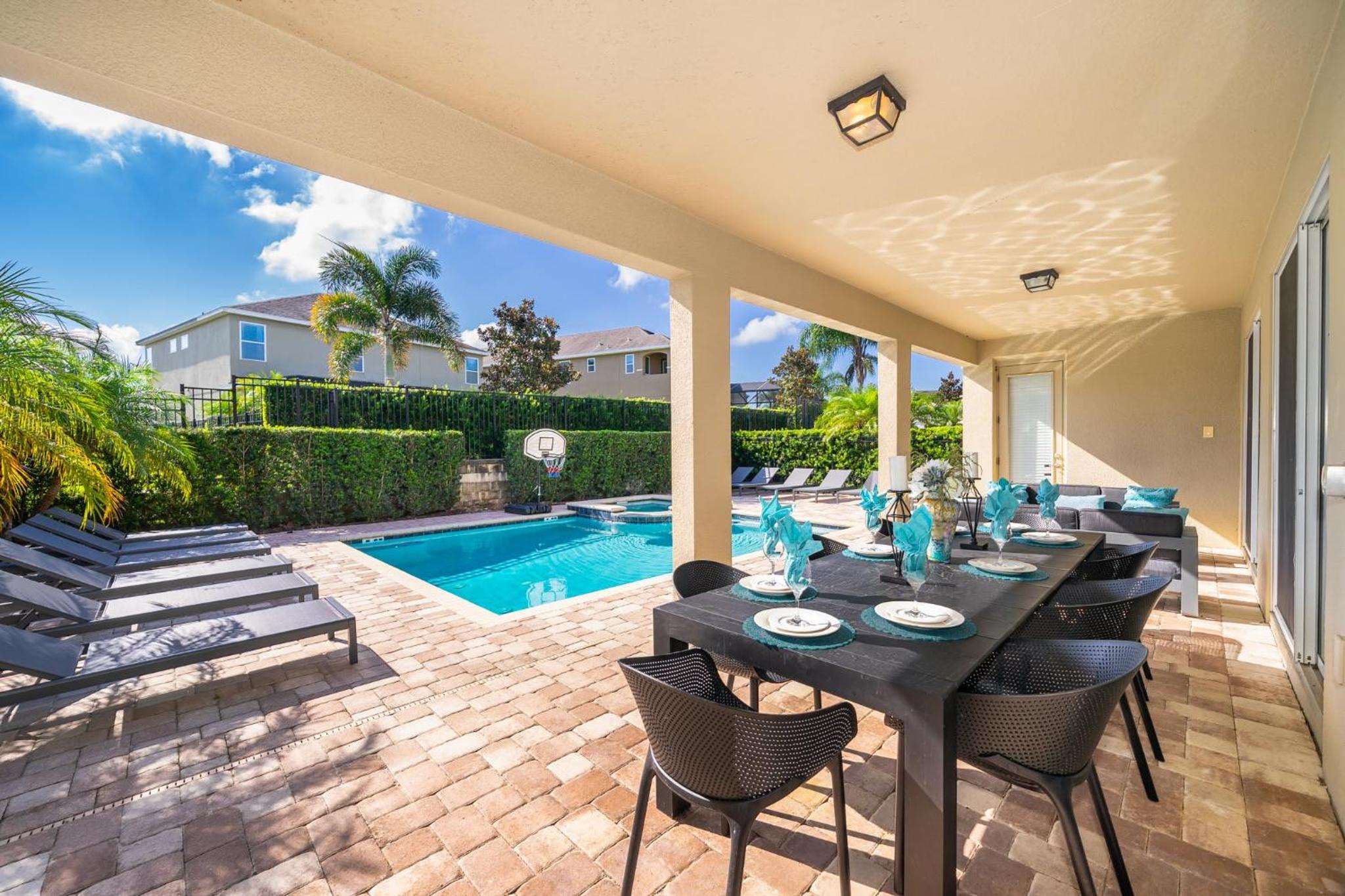 EPIC Disney 10Min Retreat, 8BR Resort Villa and Arcade