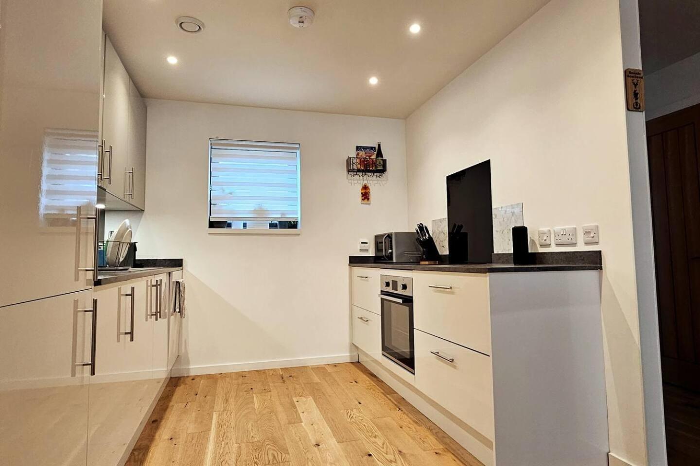 Luxury 3-Bed House in the Scottish Highlands view 3