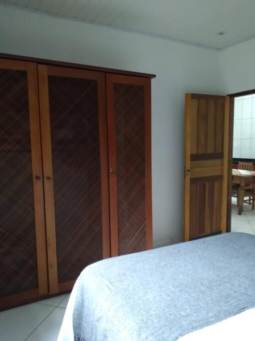 Recanto da Margo 2, casa com acesso a cachoeira até 10 pessoas