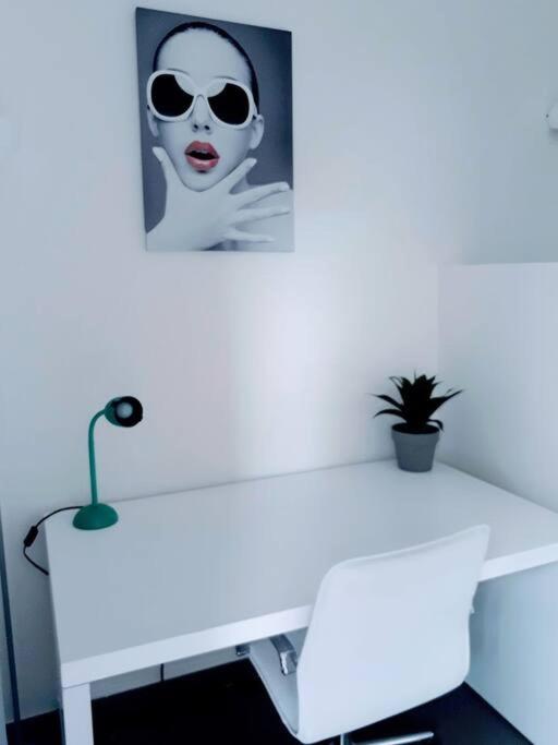 Convenient Studio Apt Near Airport, Beaches & Food view 2
