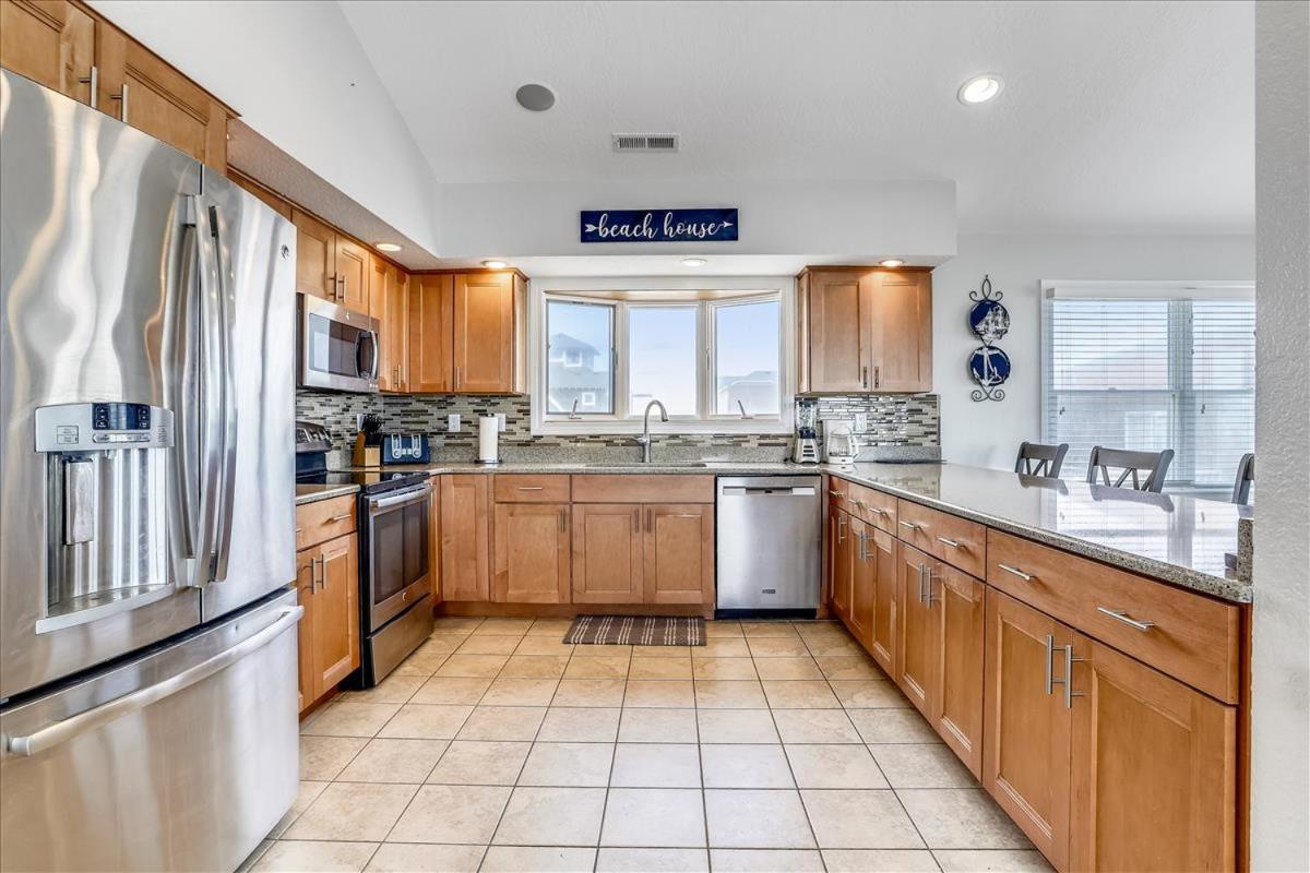 5515 - Crystal Gable by Resort Realty view 5