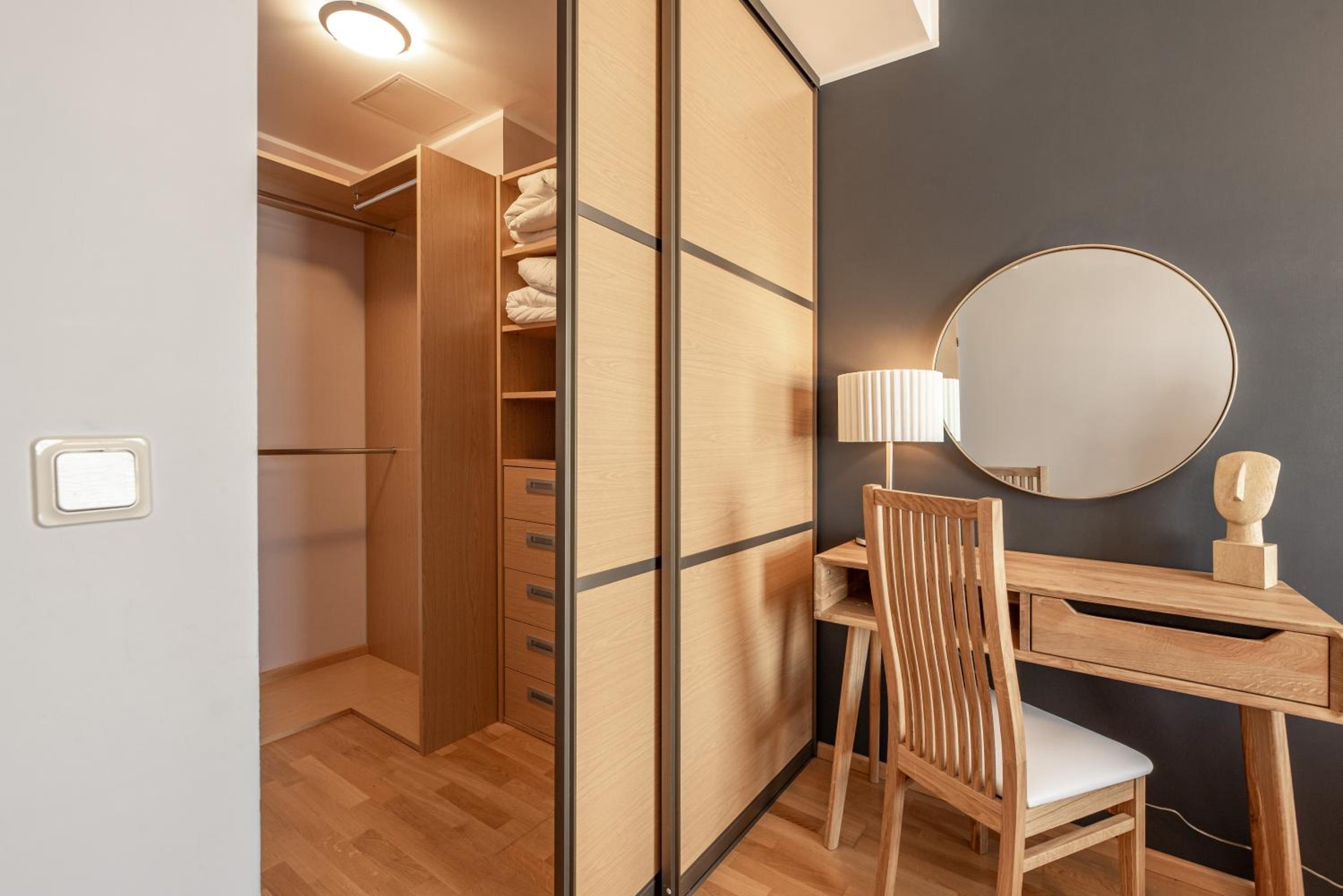 AirHome - Heart of City Center