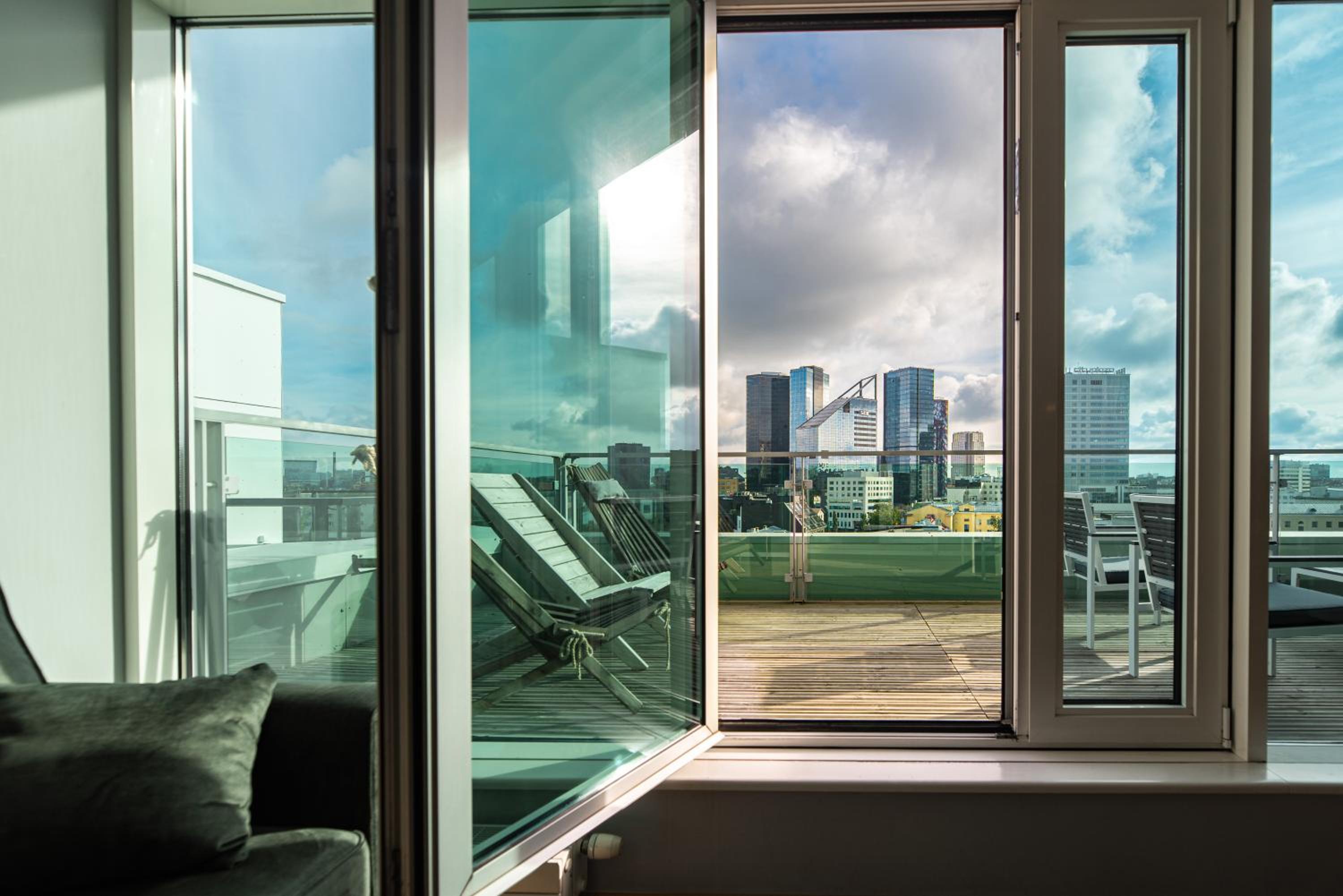 AirHome - Heart of City Center