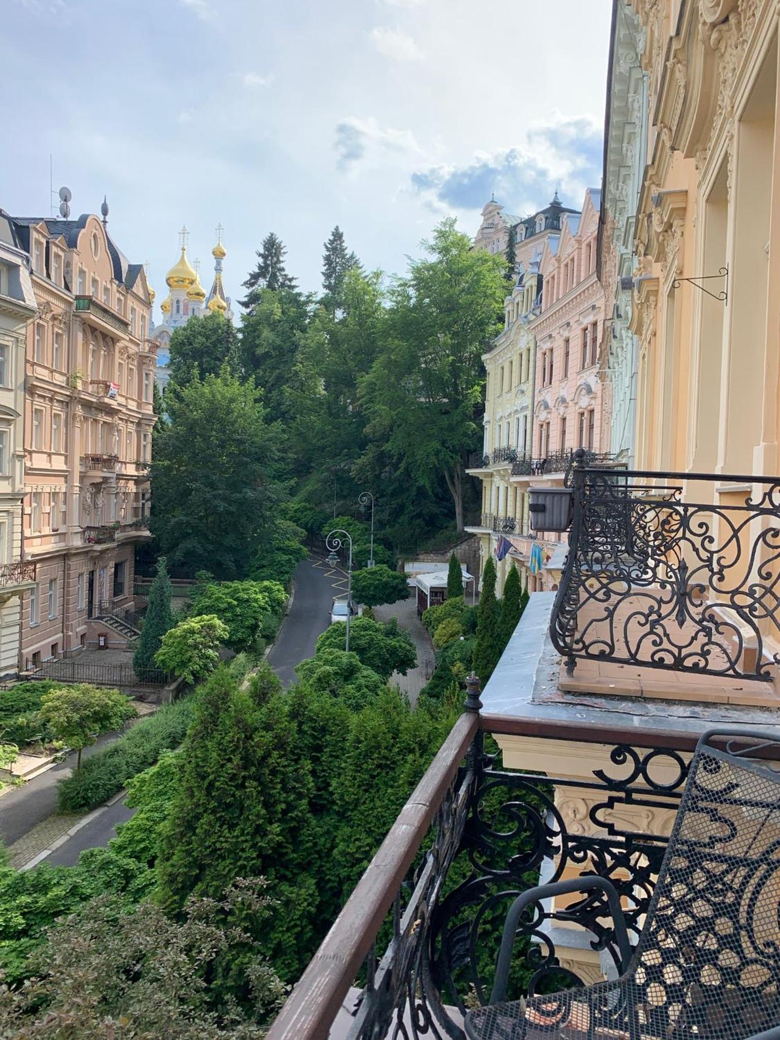 Sadova luxury apartment