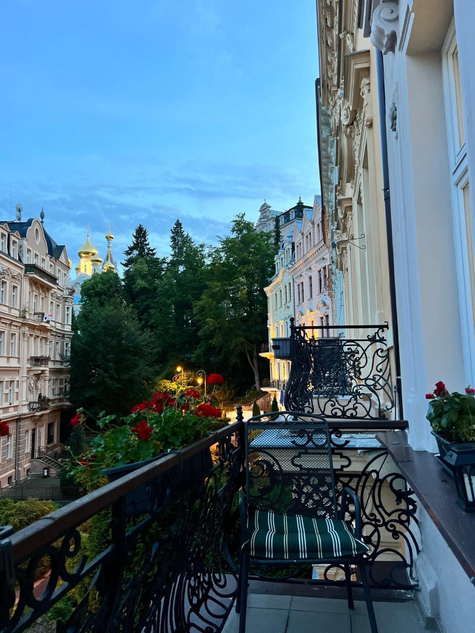 Sadova luxury apartment