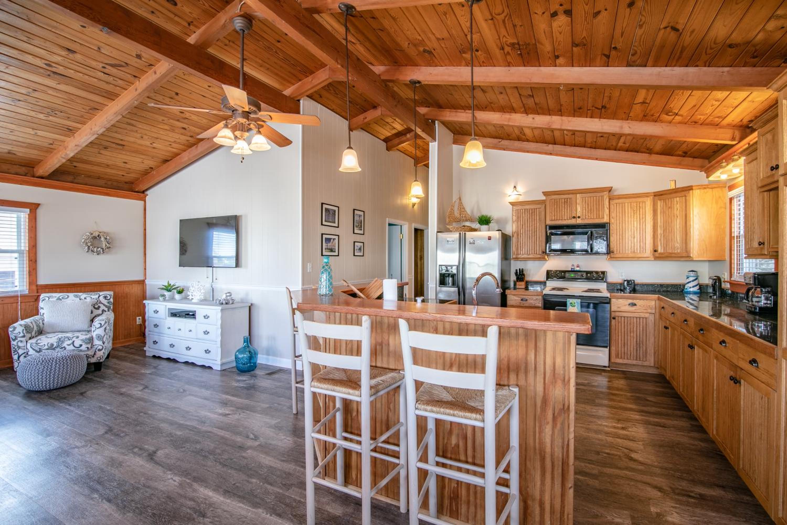 5377 - Memorial Blvd by Resort Realty view 5