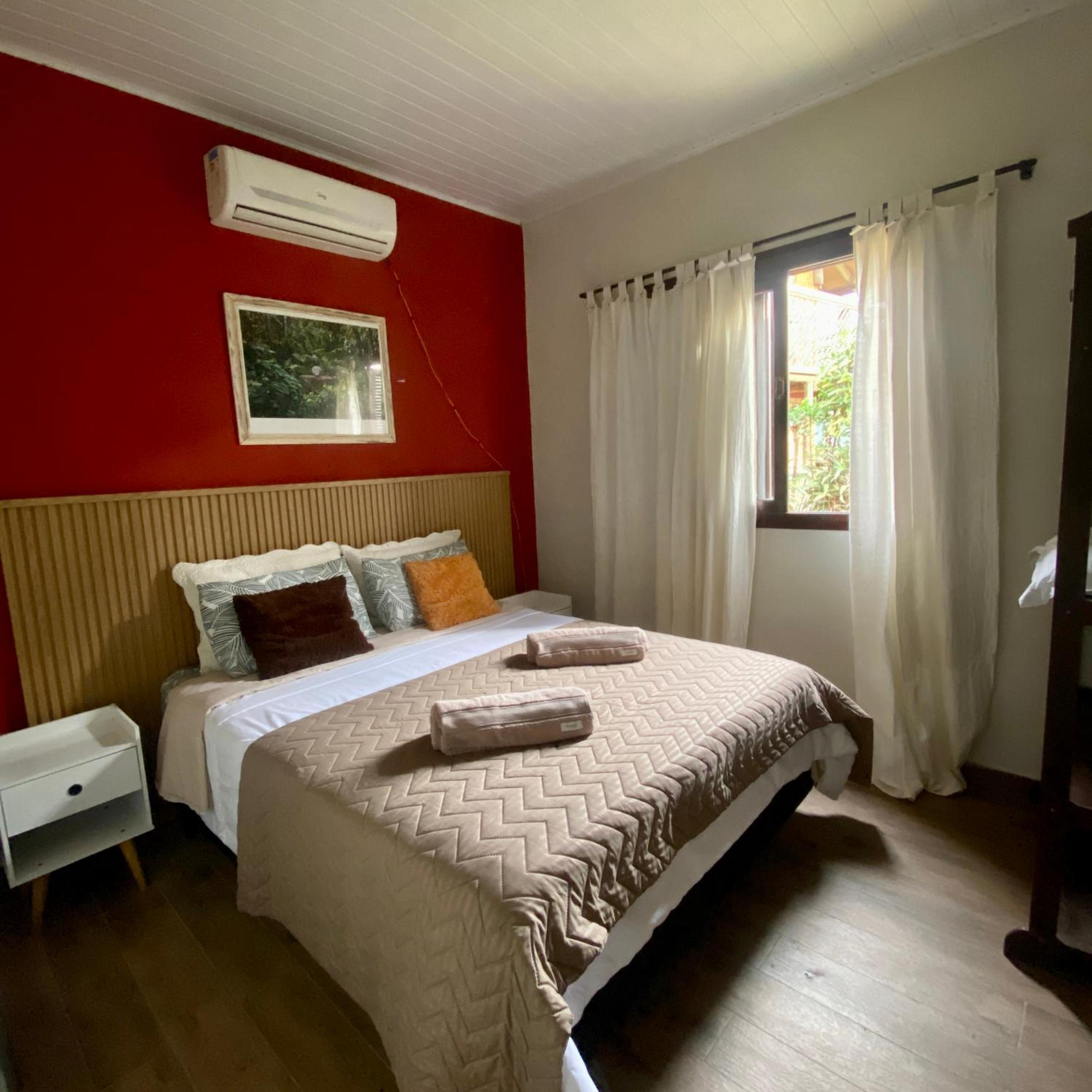 Casa Solana - confortável, em rua calma, no centro do Rosa