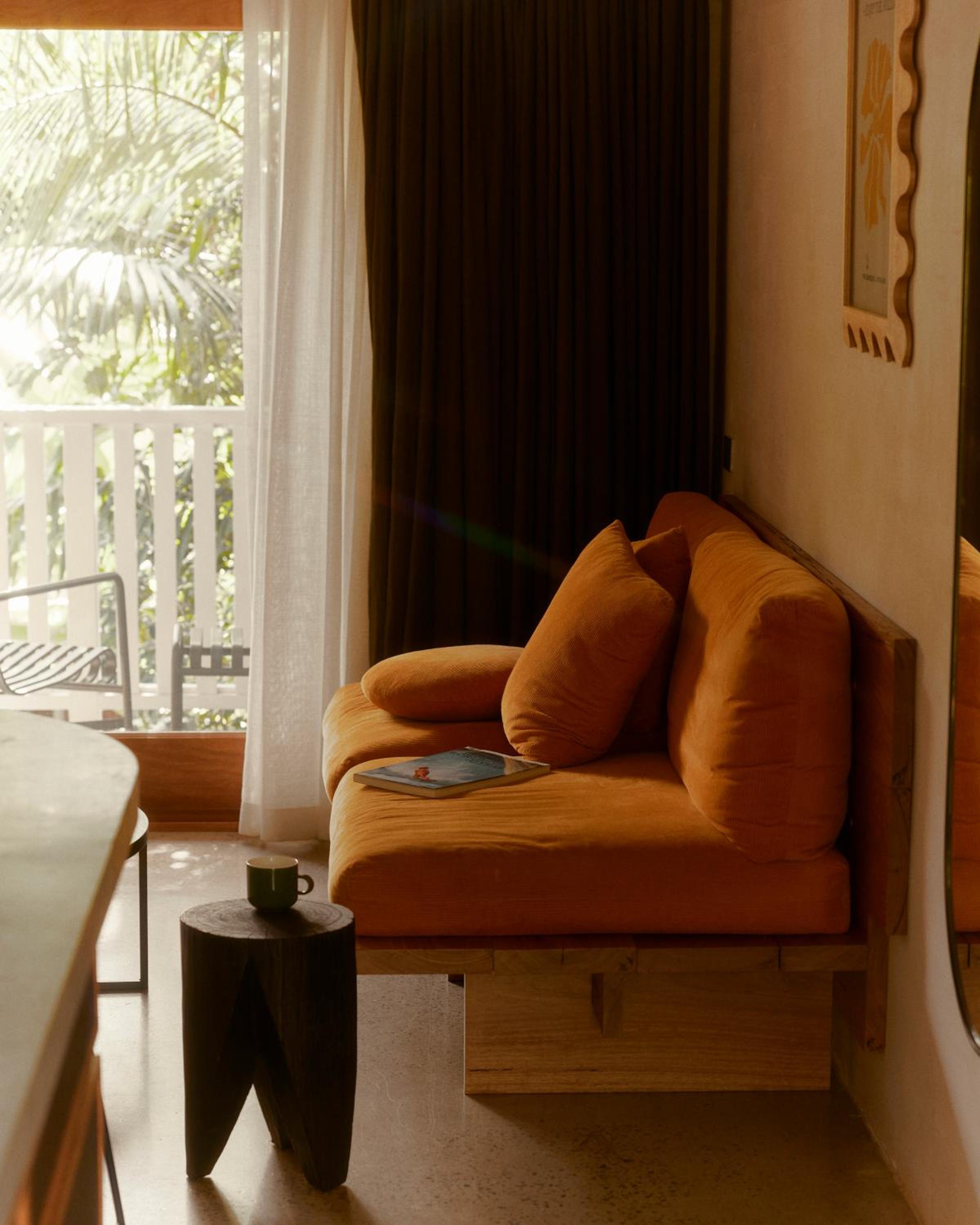 The Sunseeker, Byron Bay