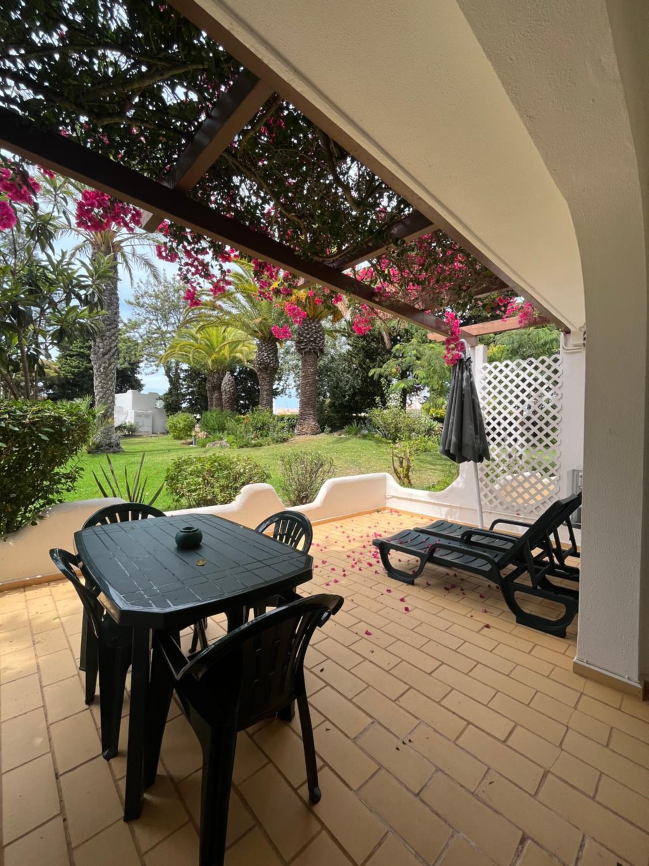 Beautiful Villa with terrace & garden view 2