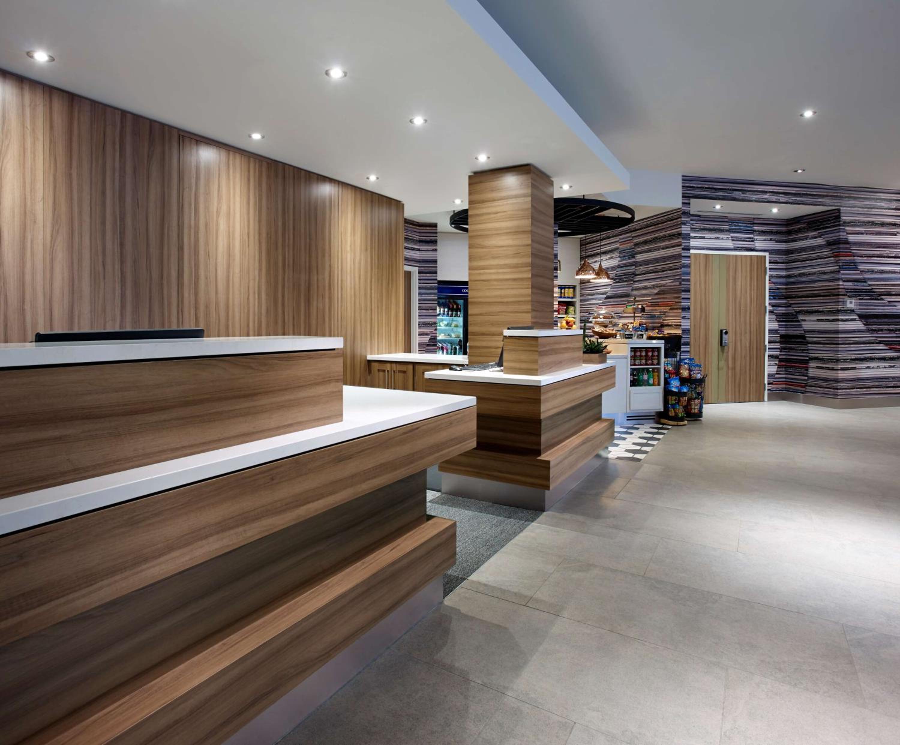 Hilton Garden Inn Toronto Airport-2