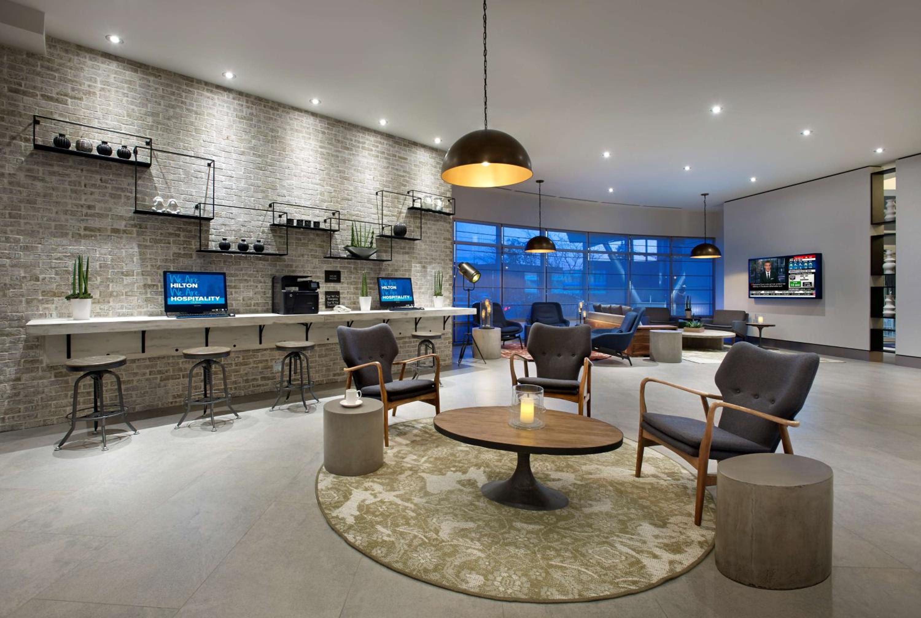 Hilton Garden Inn Toronto Airport-1
