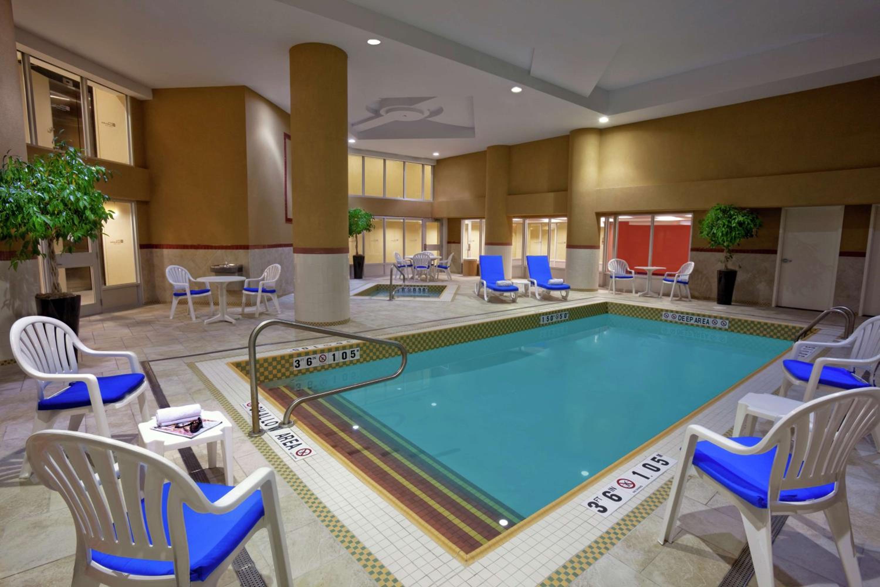 Hilton Garden Inn Toronto Airport-4